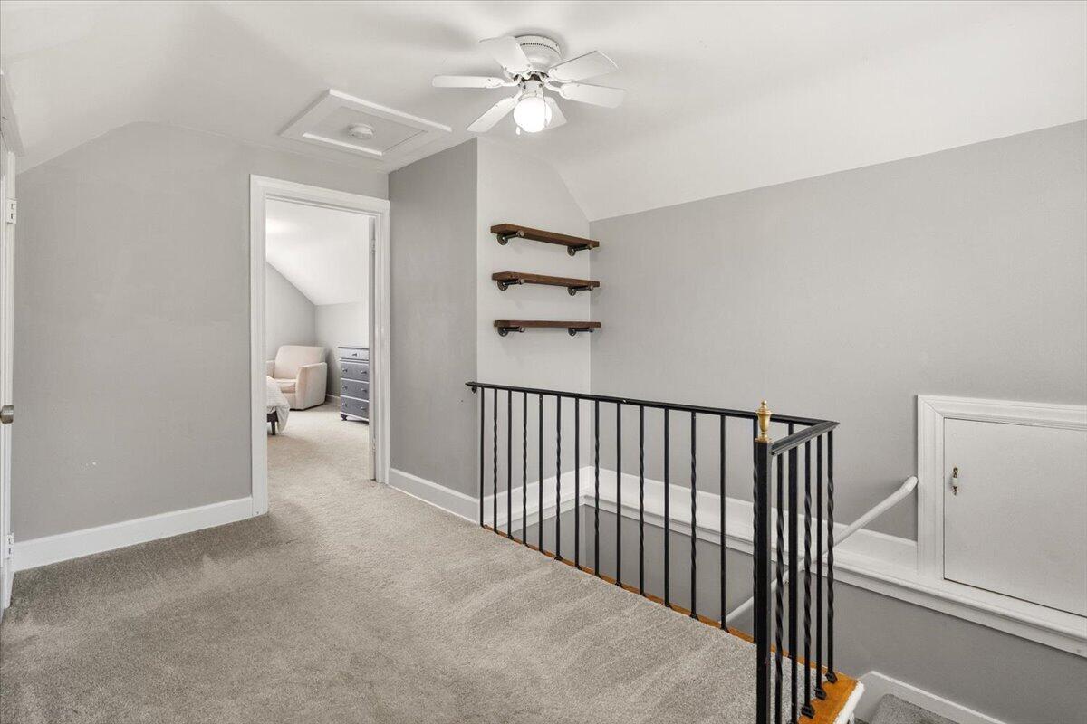 1331 Hillcrest Avenue NW Grand Rapids MI 49504