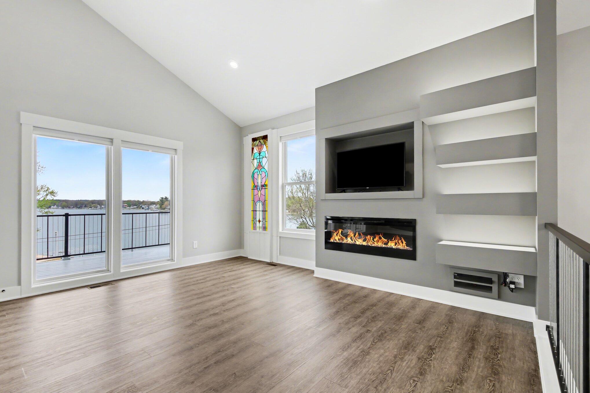 6747 Kitson Drive NE Rockford MI 49341