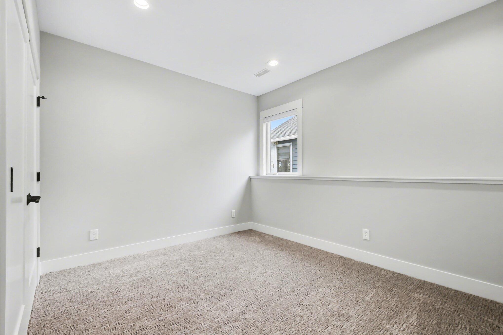 6747 Kitson Drive NE Rockford MI 49341