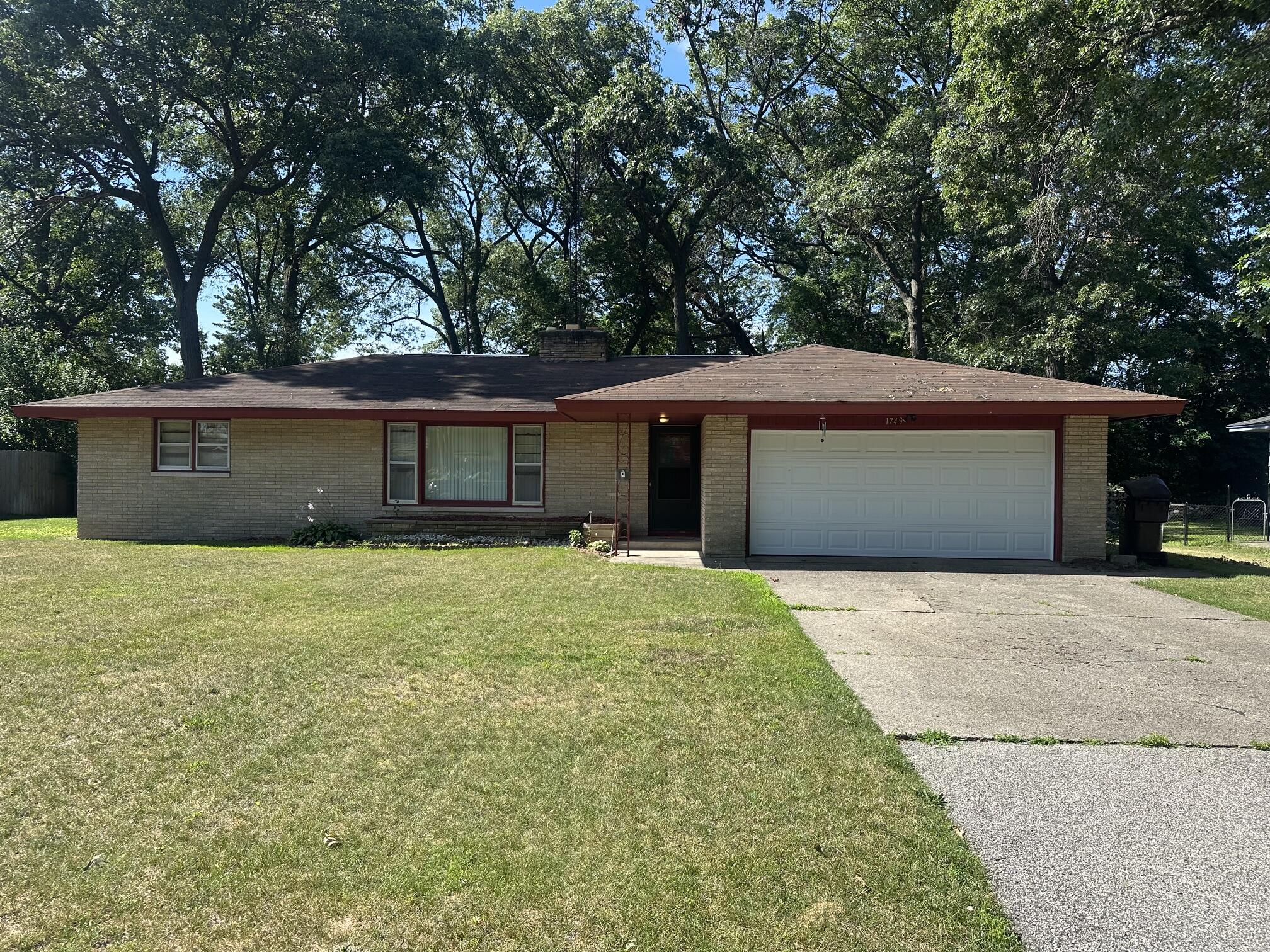 1749 Southland Drive Muskegon MI 49442
