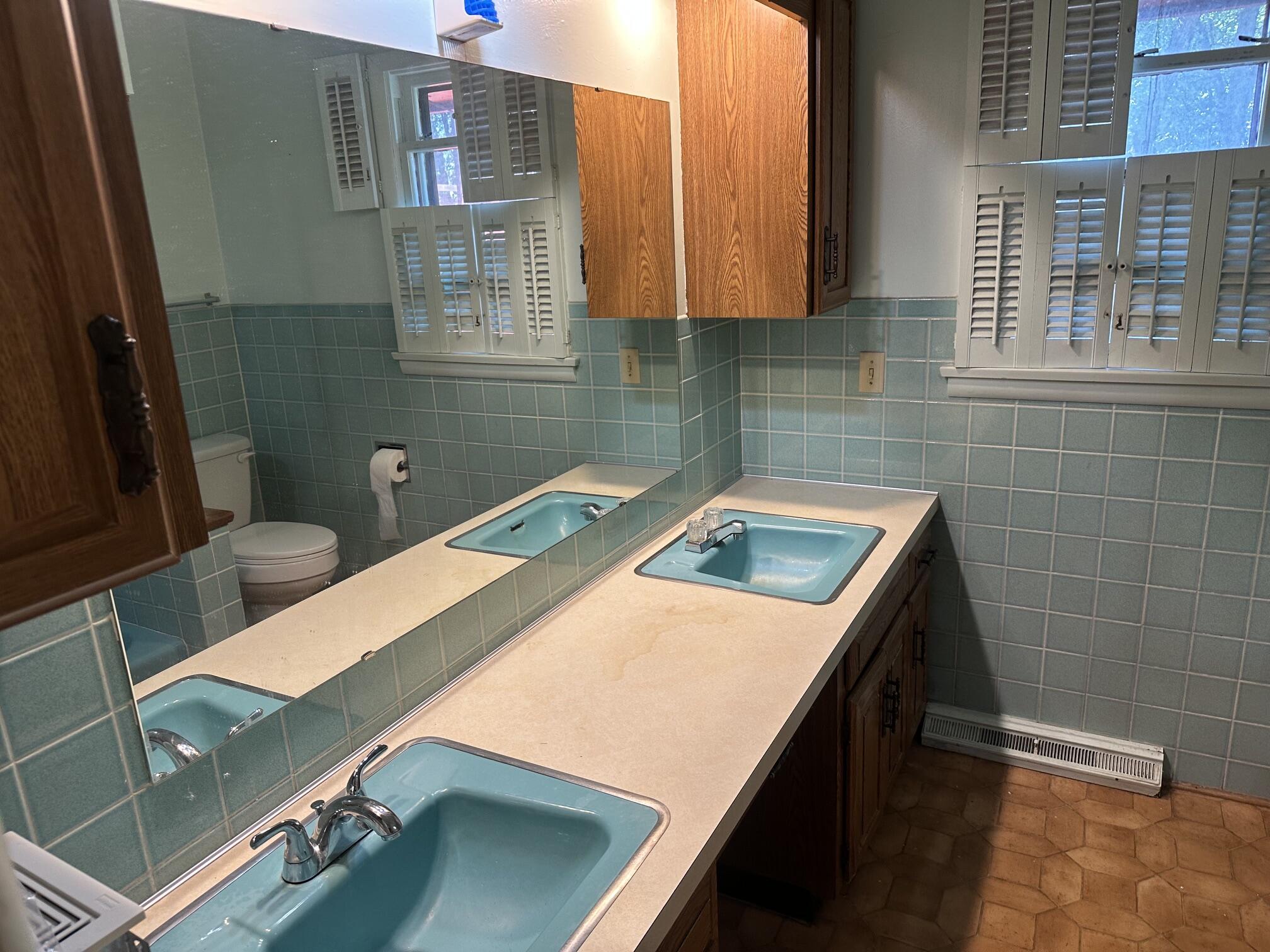 1749 Southland Drive Muskegon MI 49442