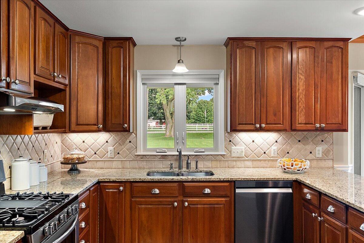 12211 8th Avenue NW Grand Rapids MI 49534