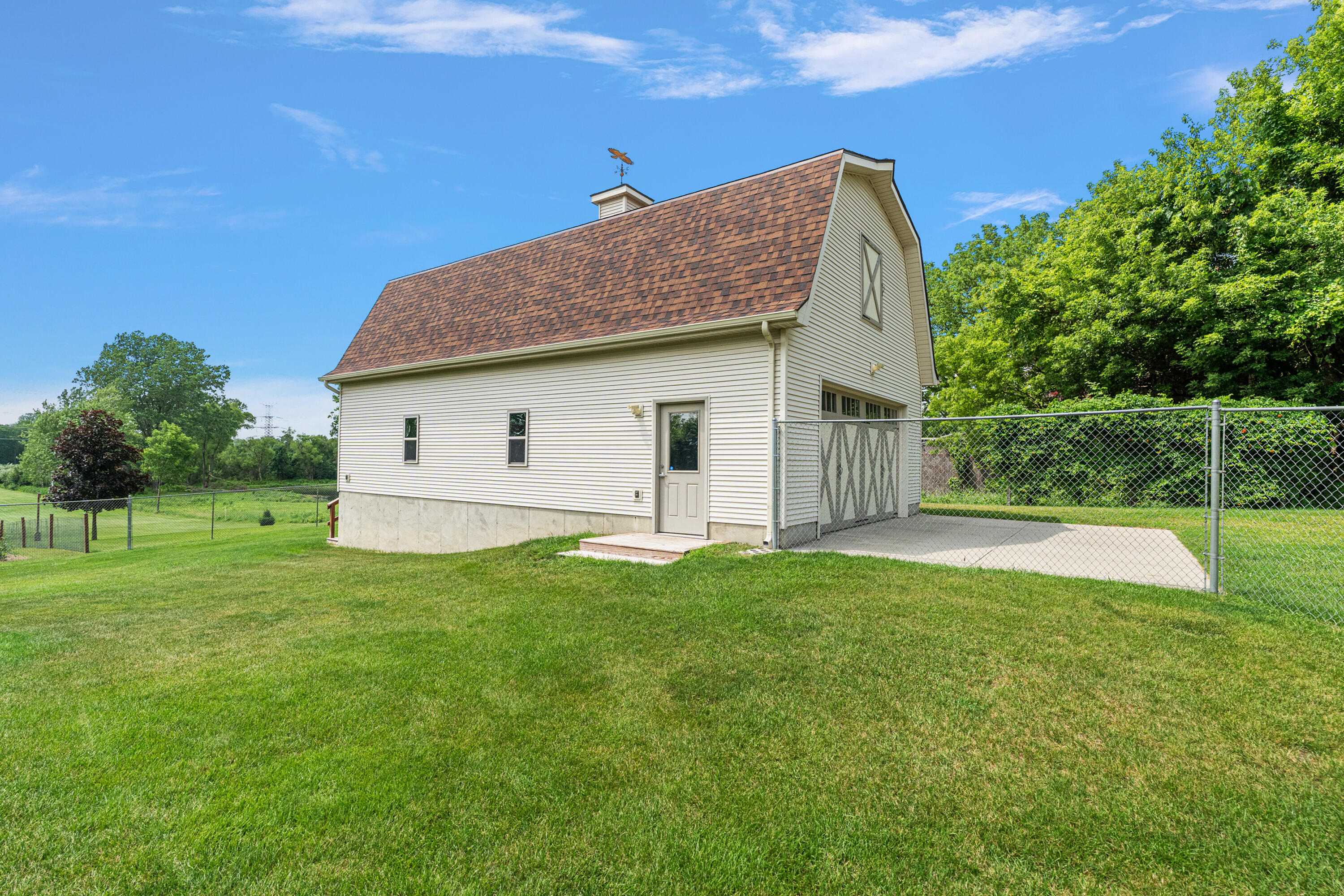 12211 8th Avenue NW Grand Rapids MI 49534