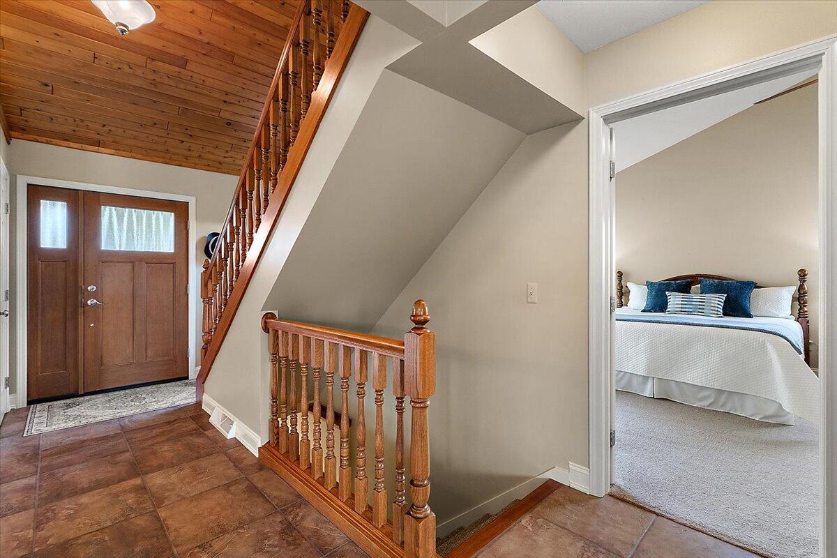 12211 8th Avenue NW Grand Rapids MI 49534