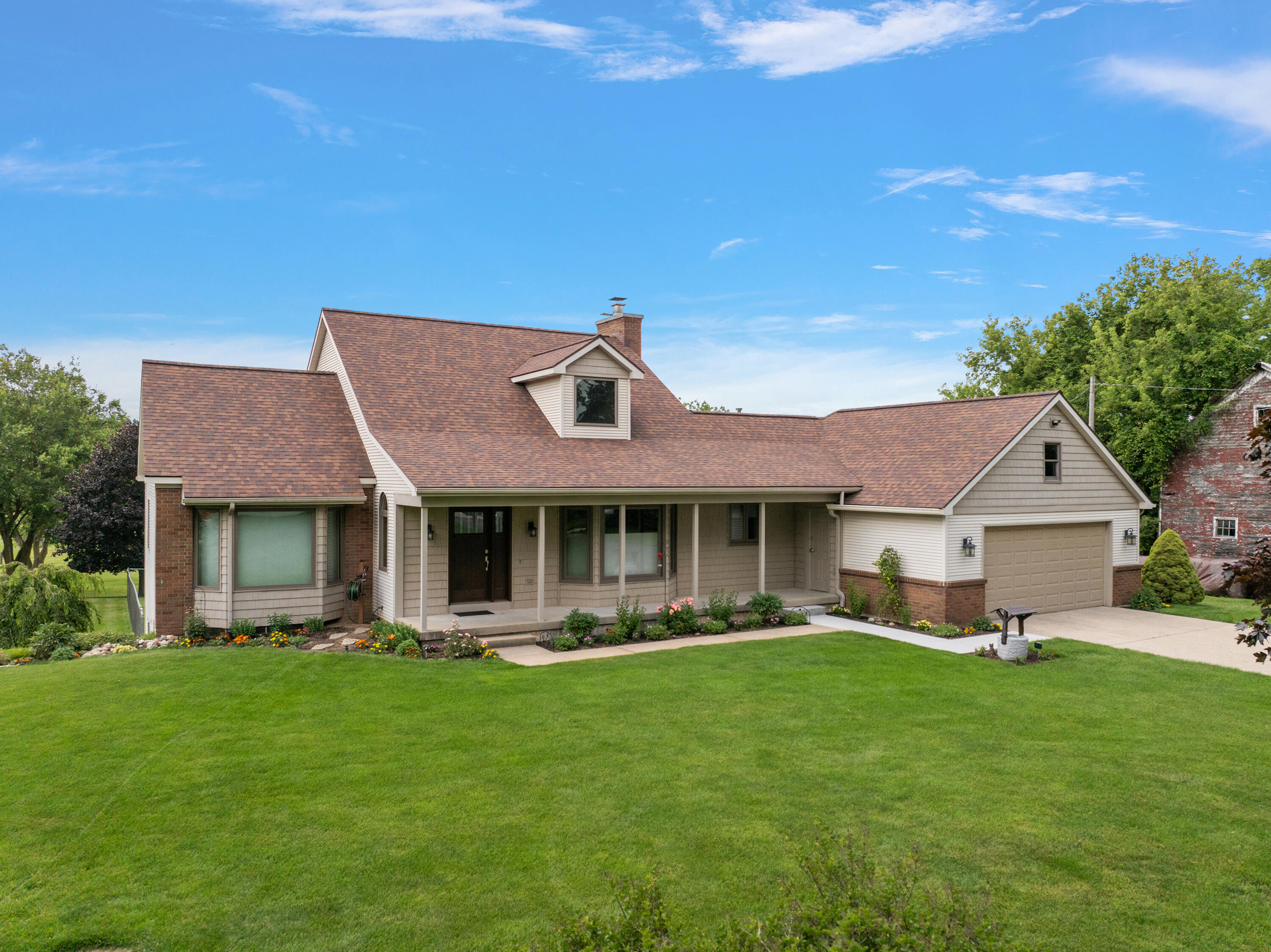 12211 8th Avenue NW Grand Rapids MI 49534