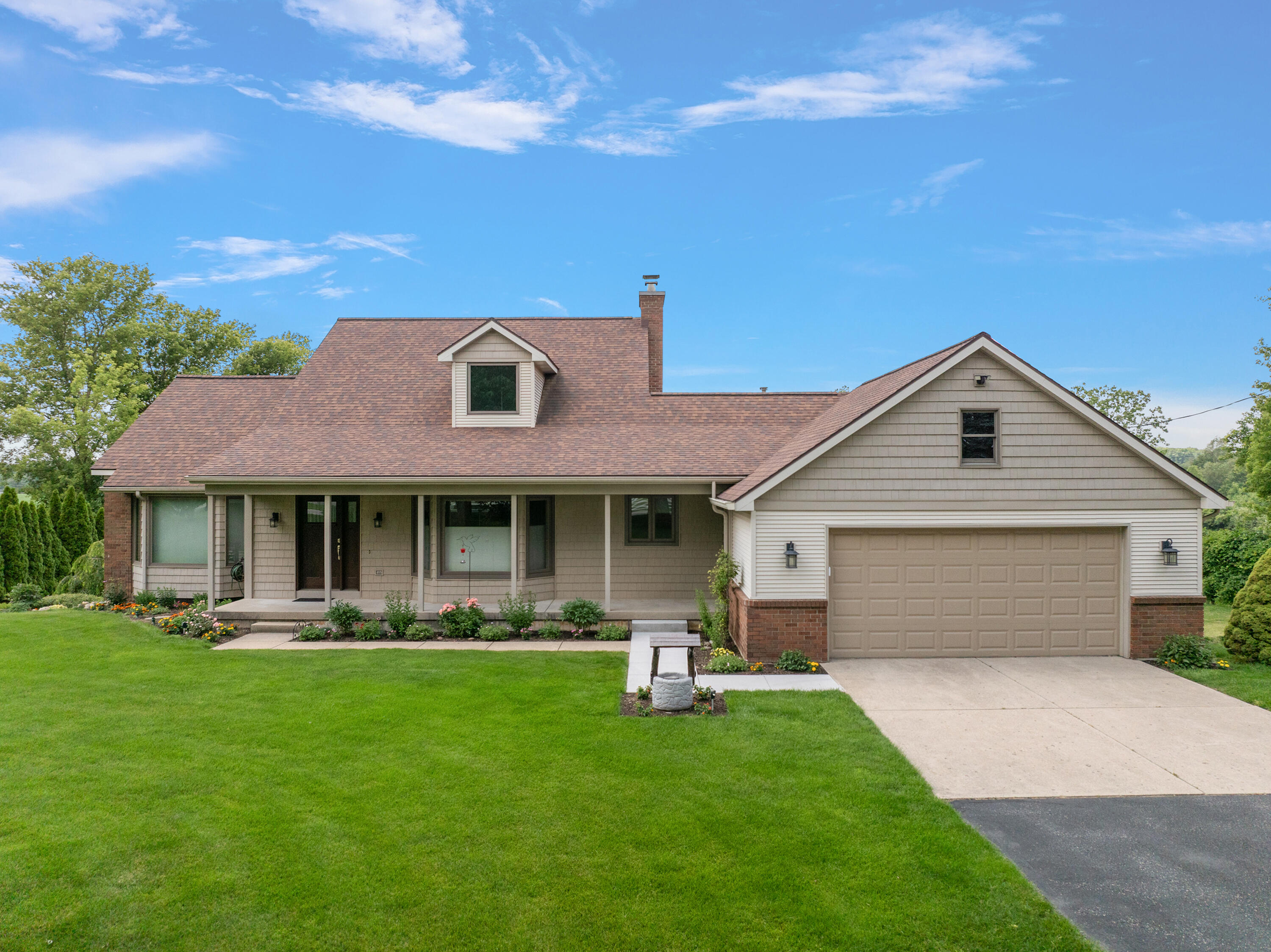 12211 8th Avenue NW Grand Rapids MI 49534