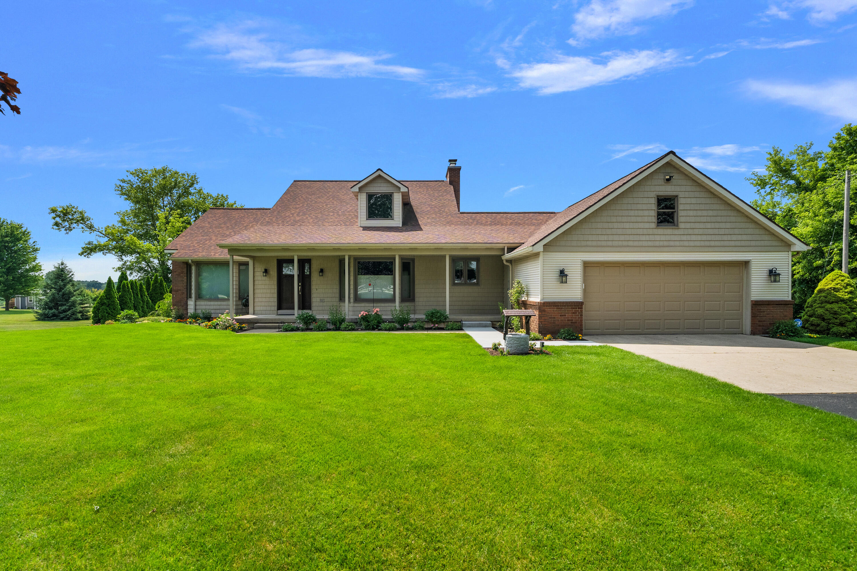 12211 8th Avenue NW Grand Rapids MI 49534