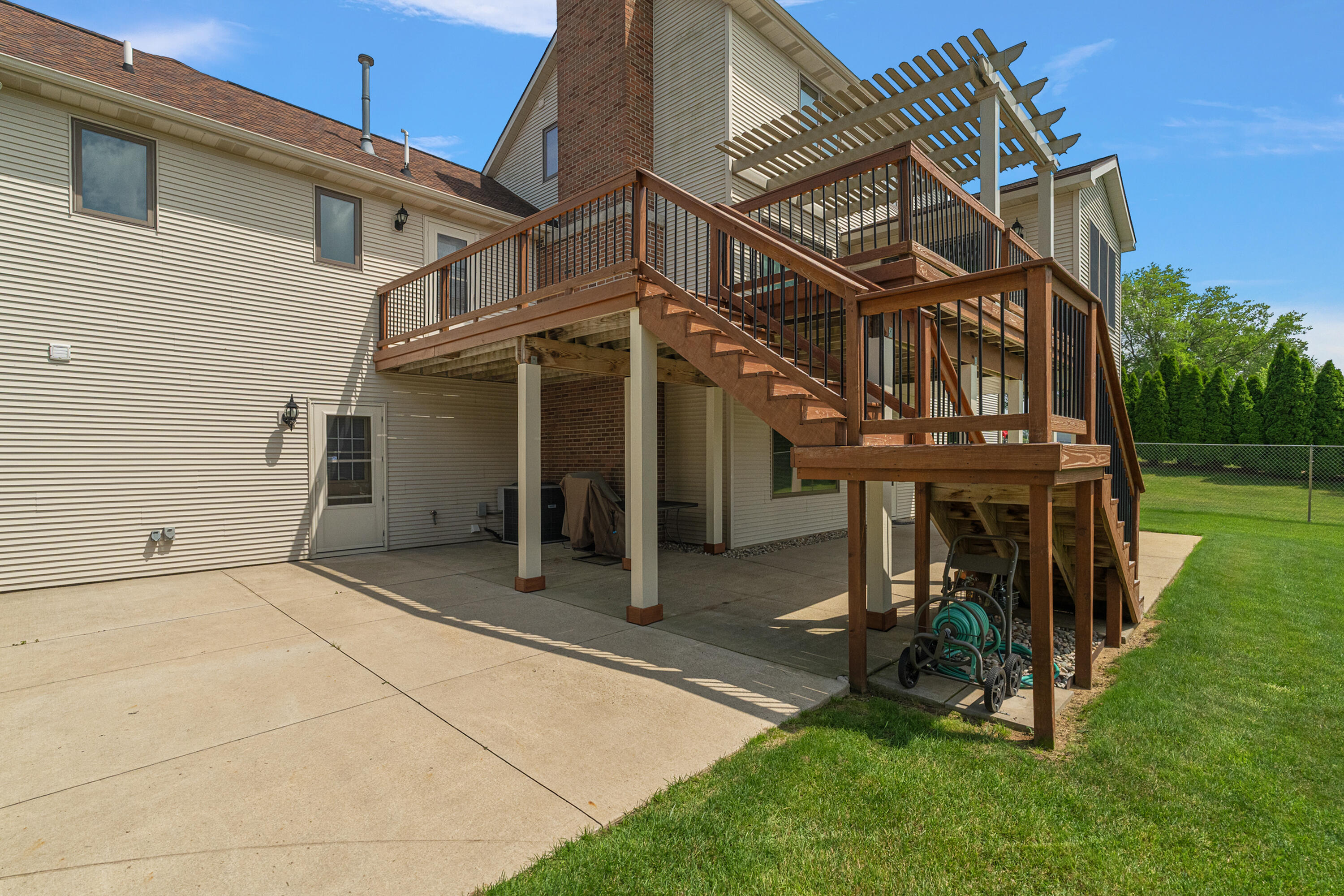 12211 8th Avenue NW Grand Rapids MI 49534