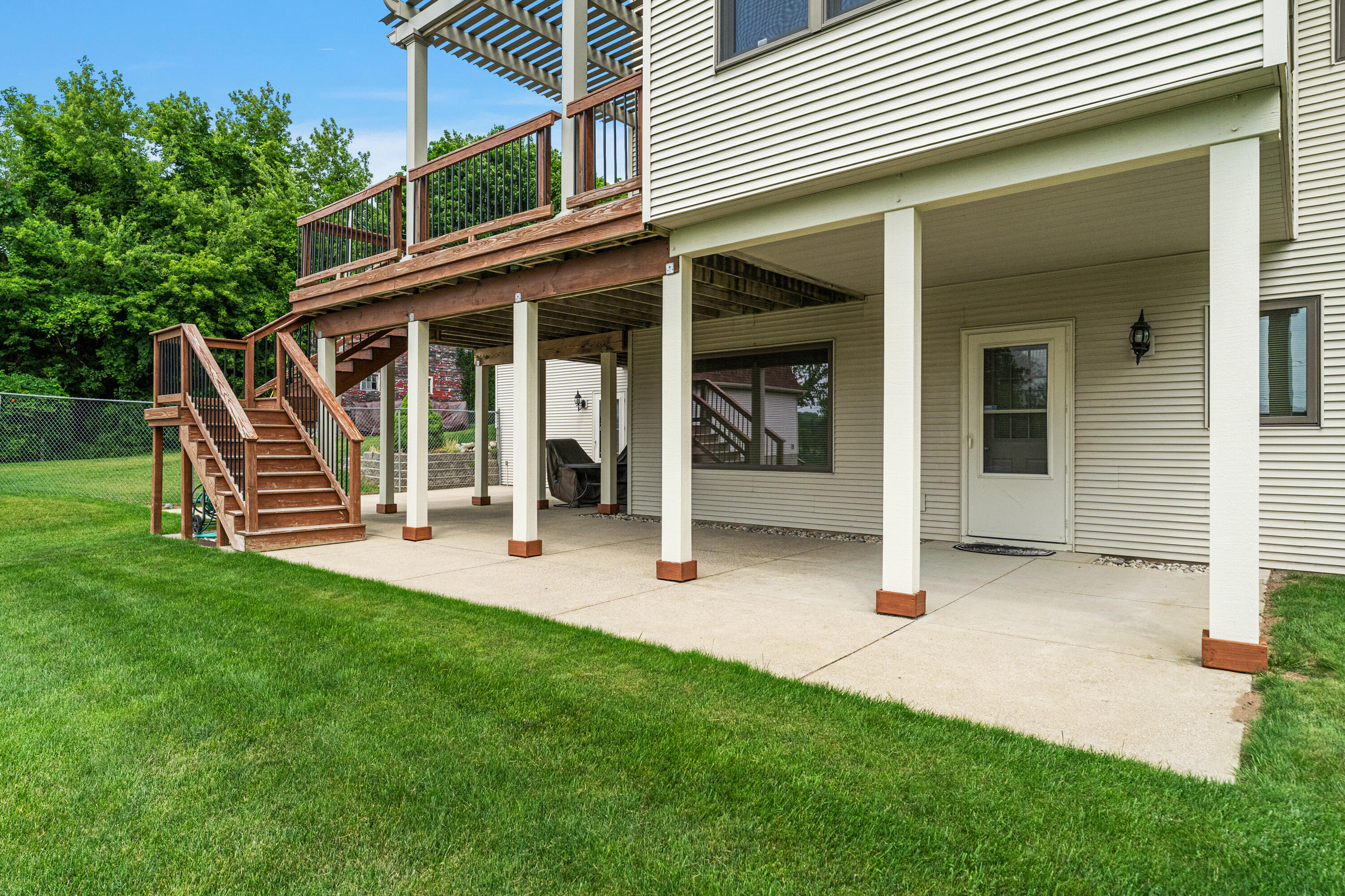 12211 8th Avenue NW Grand Rapids MI 49534