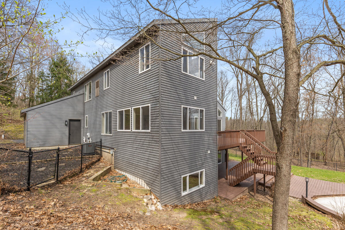 7721 Sun Quest Ridge Drive NE Ada MI 49301