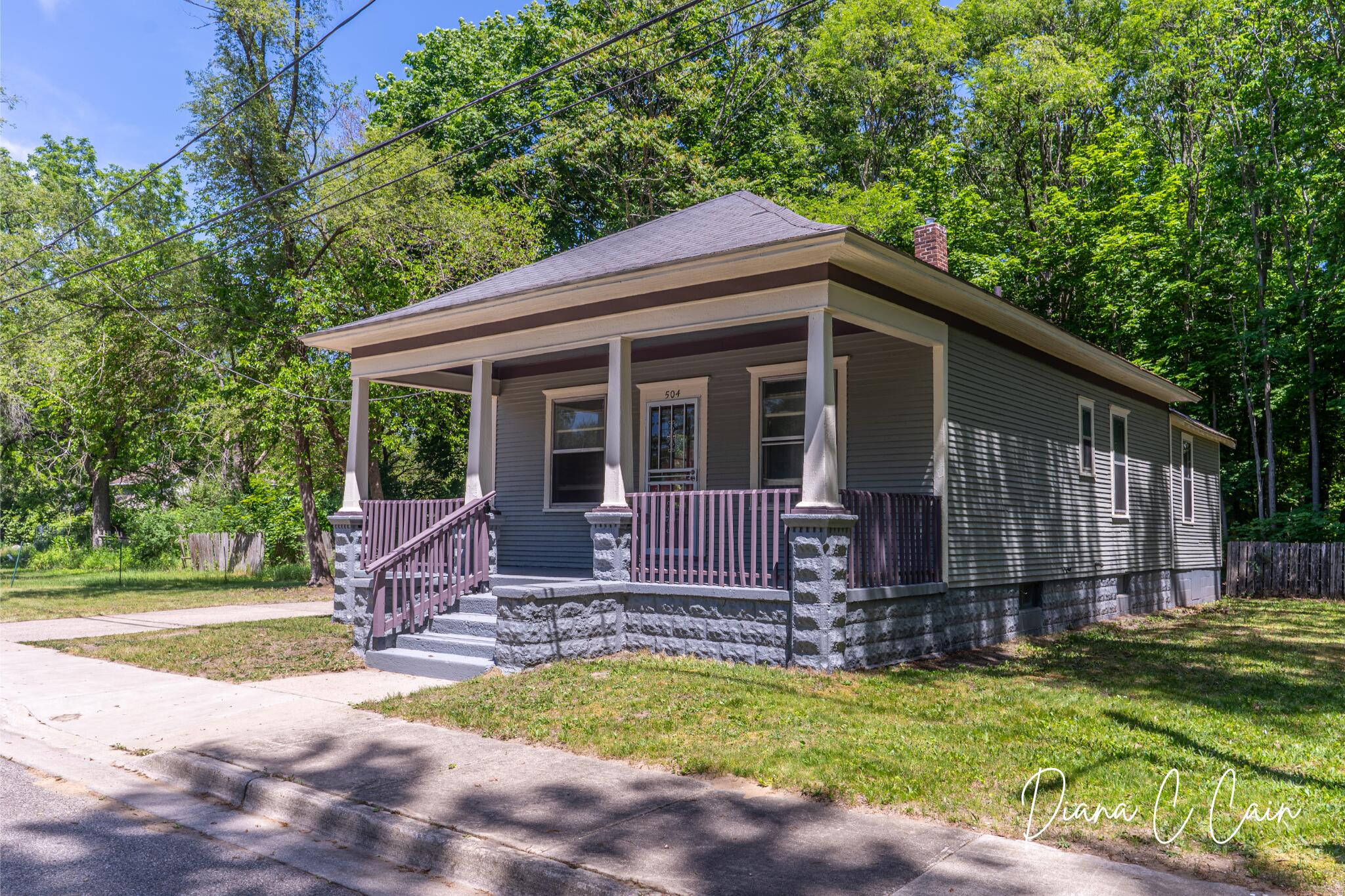 504 Mclaren Street Muskegon MI 49442