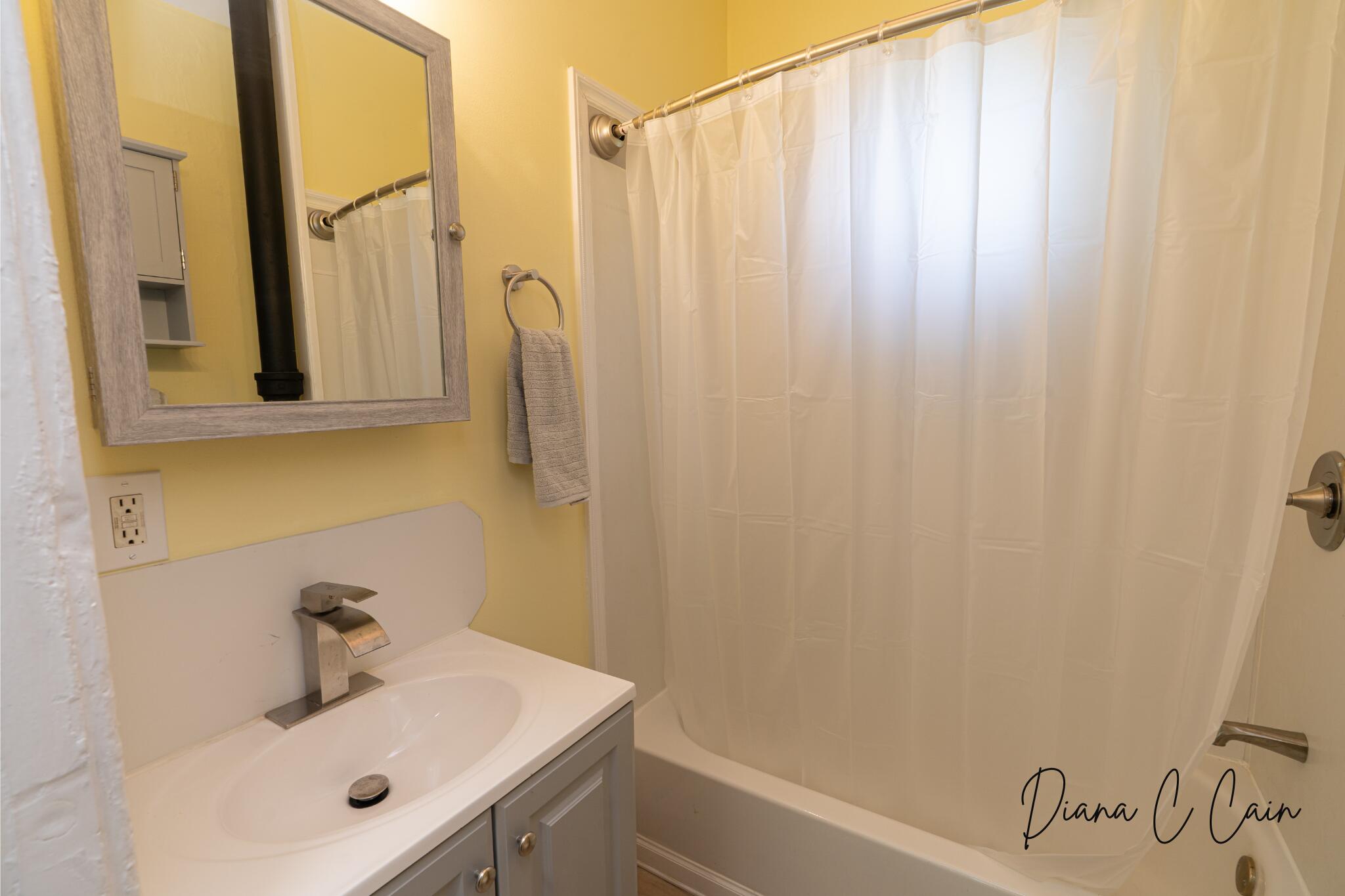 504 Mclaren Street Muskegon MI 49442
