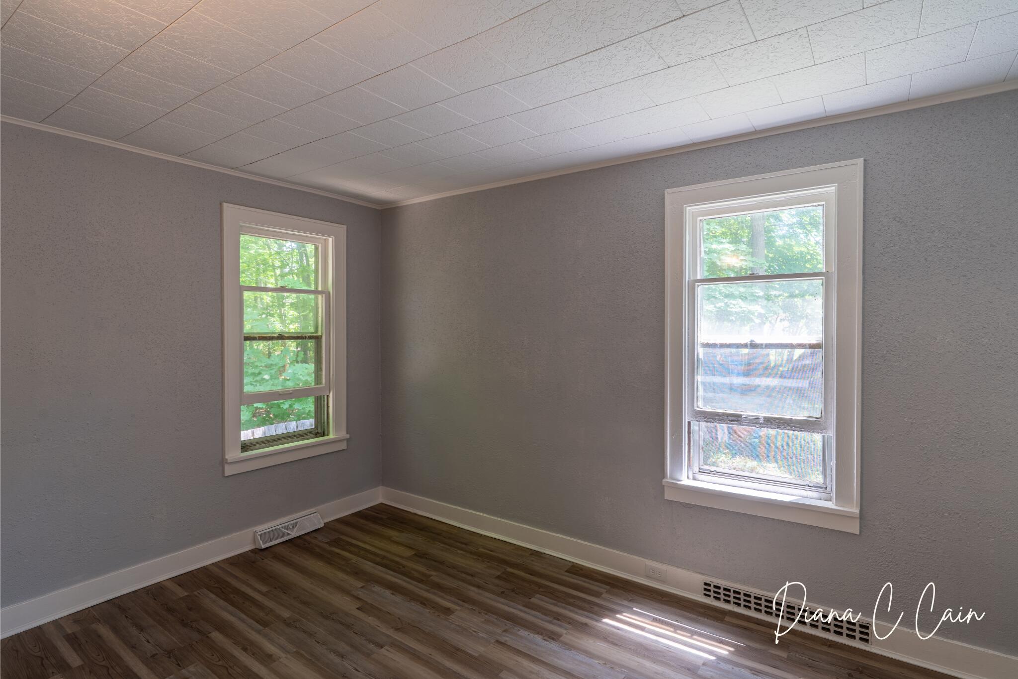 504 Mclaren Street Muskegon MI 49442
