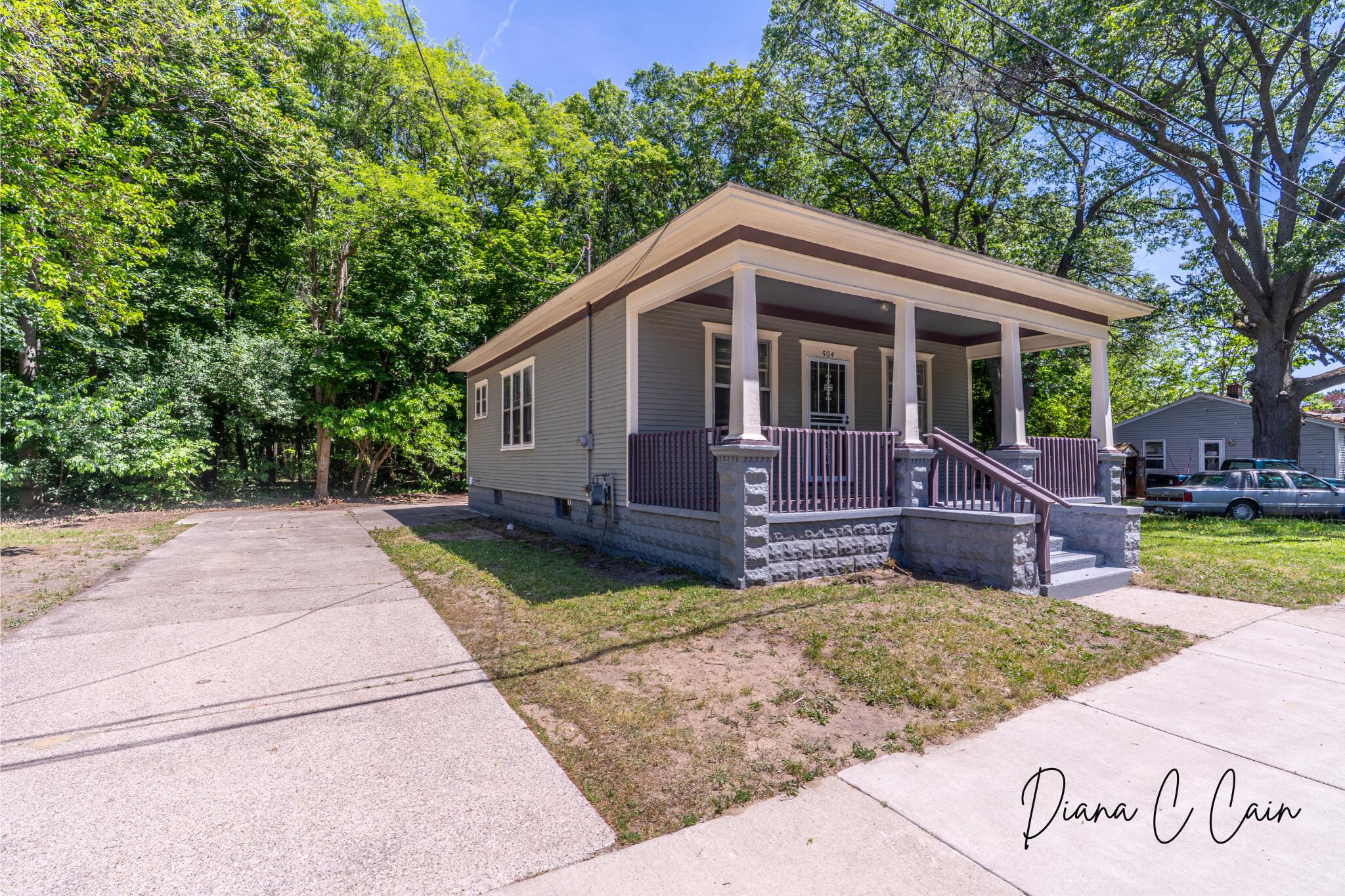 504 Mclaren Street Muskegon MI 49442