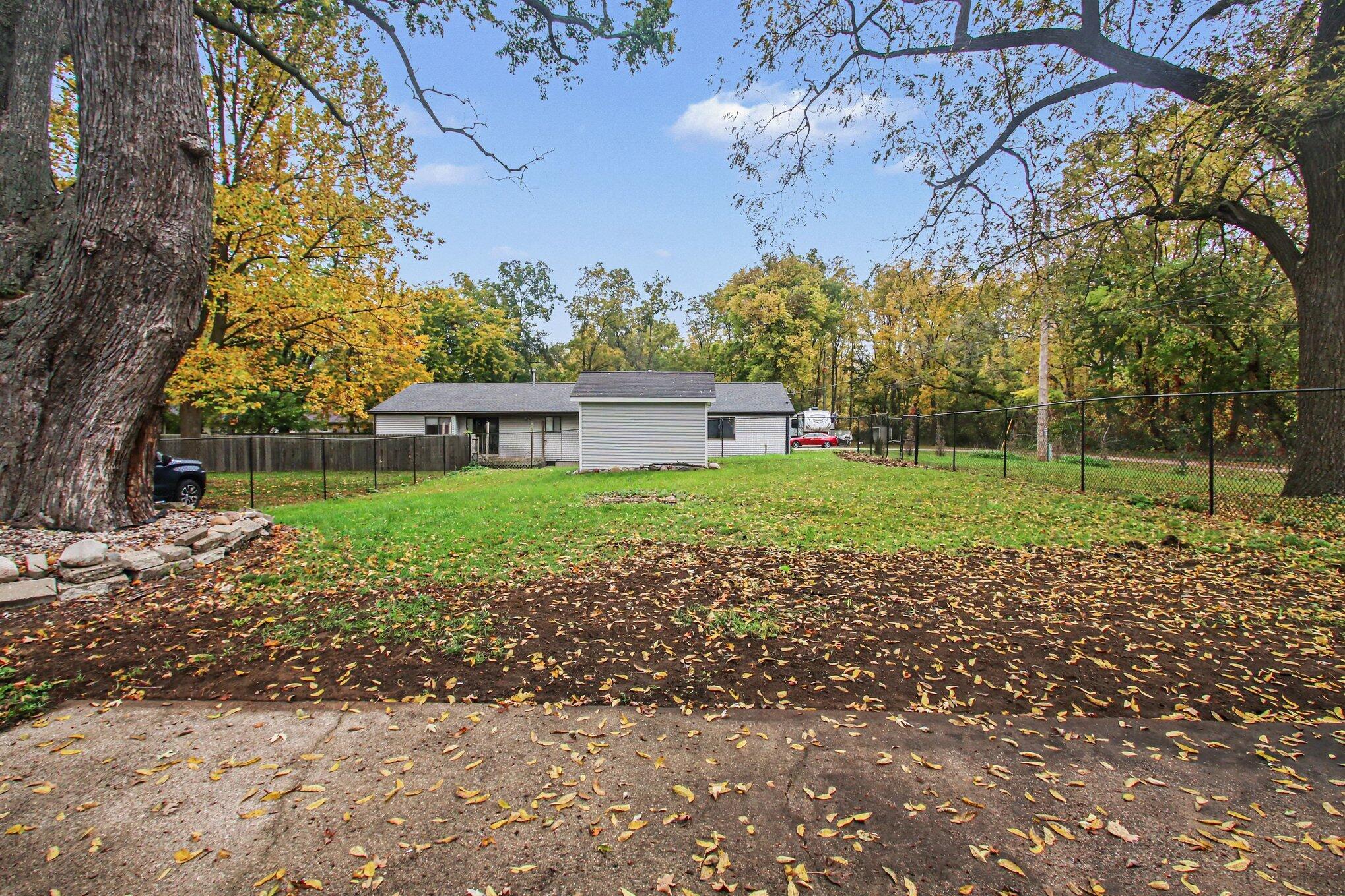 409 E 40th Street Holland MI 49423