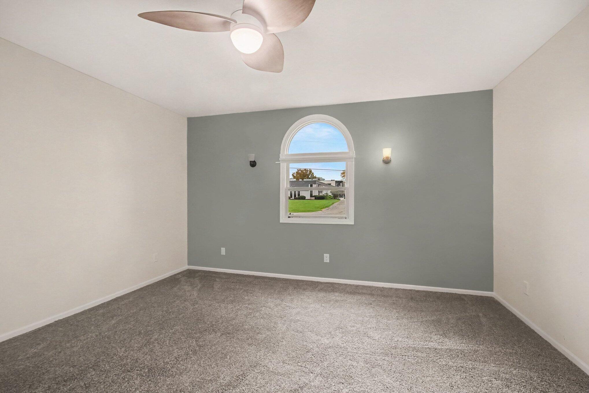 409 E 40th Street Holland MI 49423