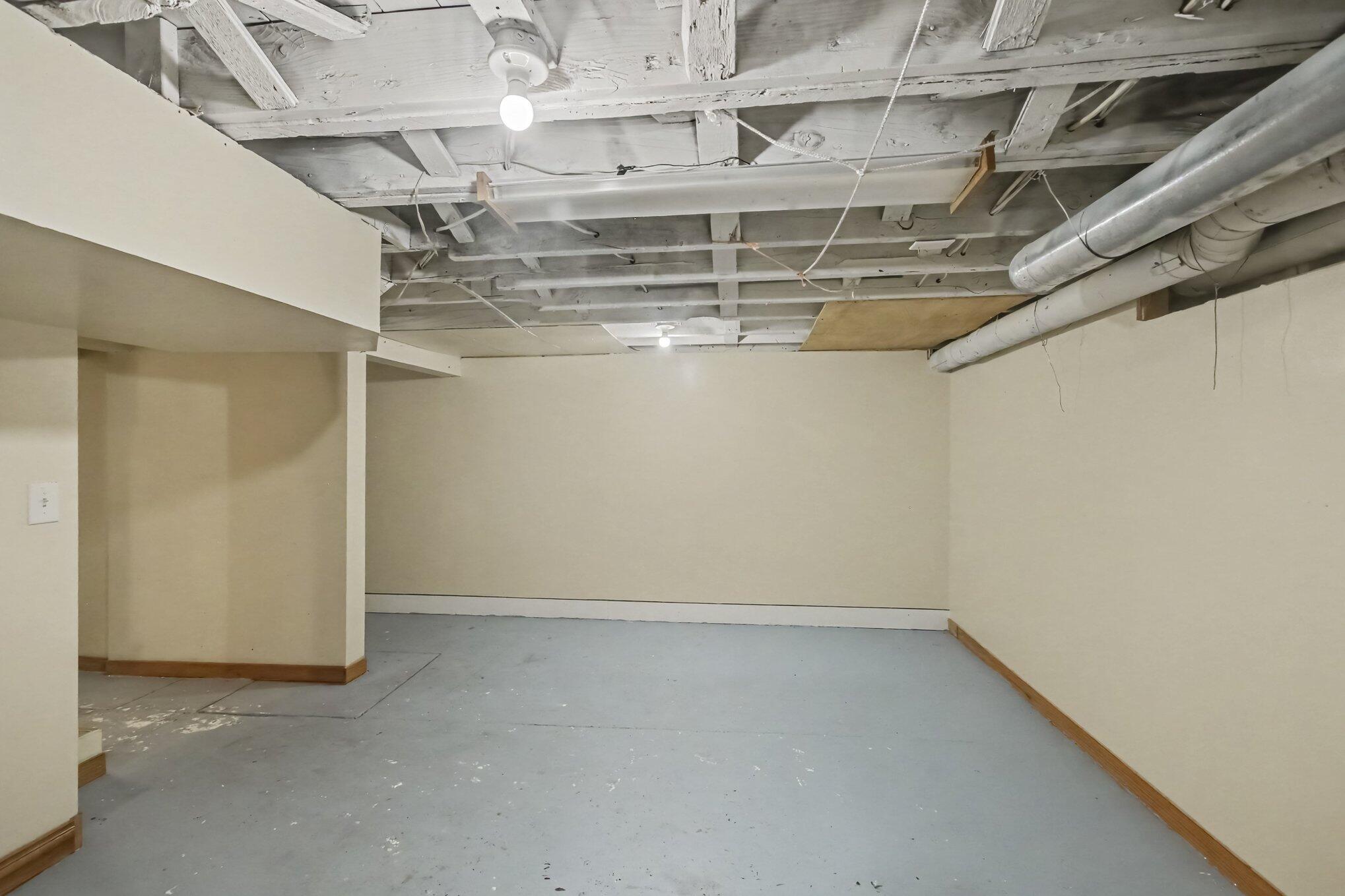 409 E 40th Street Holland MI 49423