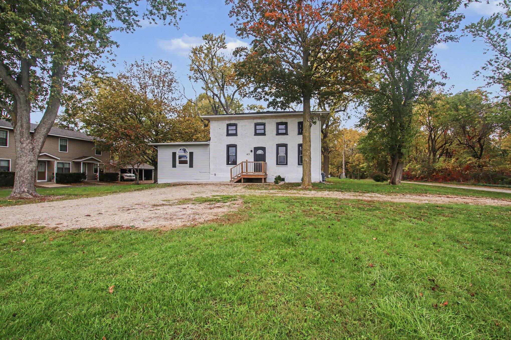 409 E 40th Street Holland MI 49423
