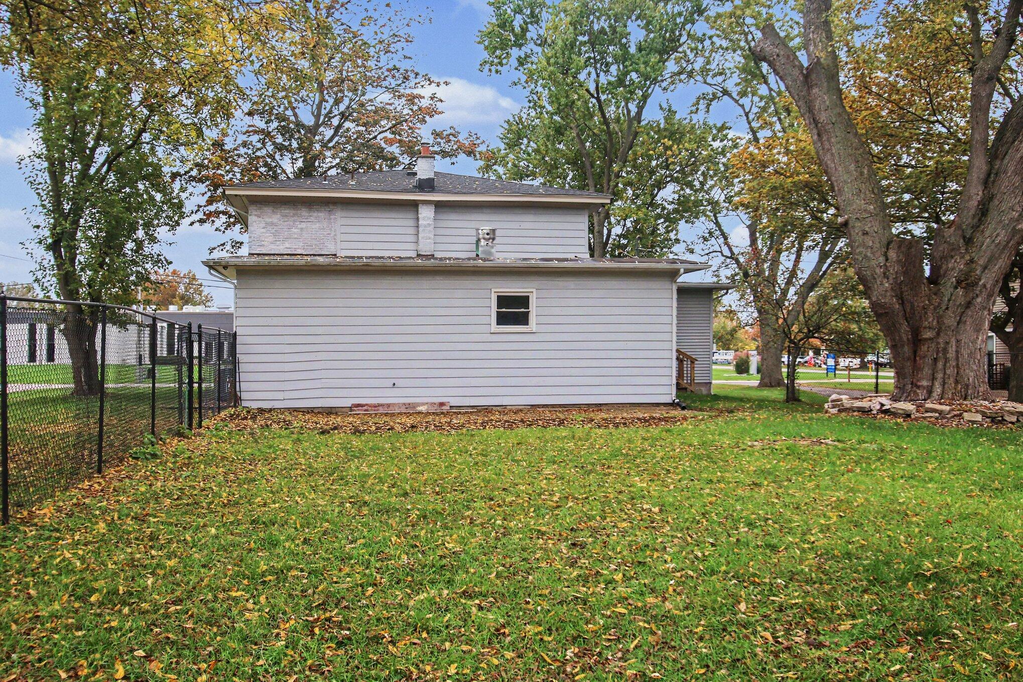 409 E 40th Street Holland MI 49423
