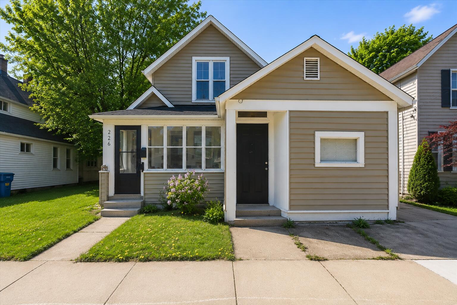 226 Ann Street NE Grand Rapids MI 49505