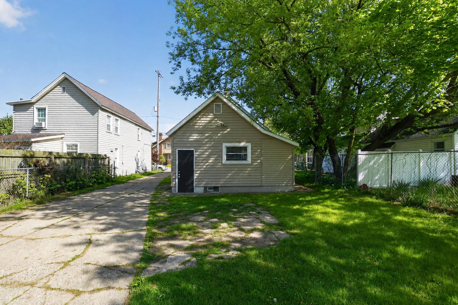 226 Ann Street NE Grand Rapids MI 49505