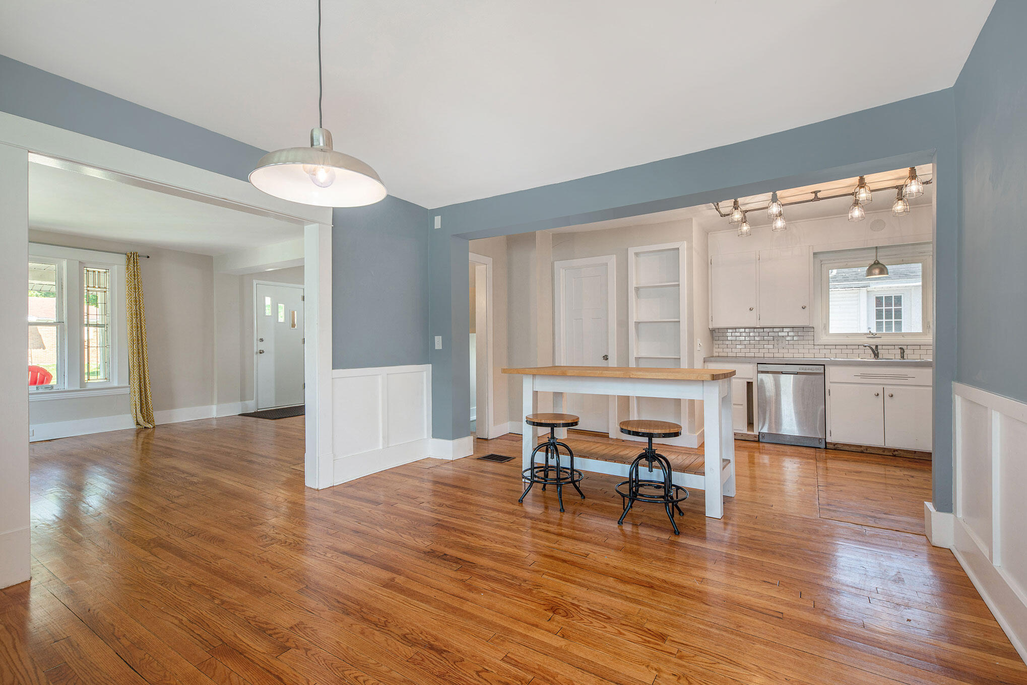 1012 Powers Avenue NW Grand Rapids MI 49504