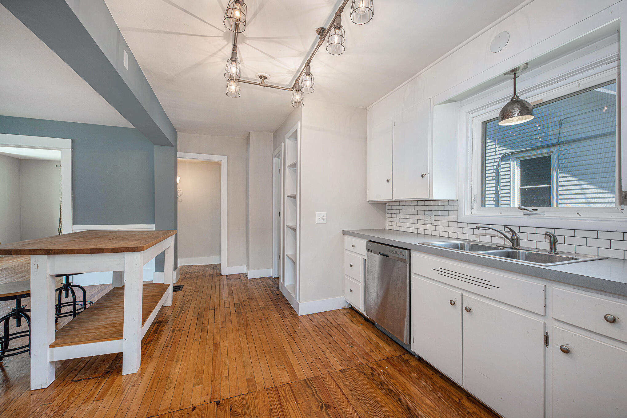 1012 Powers Avenue NW Grand Rapids MI 49504