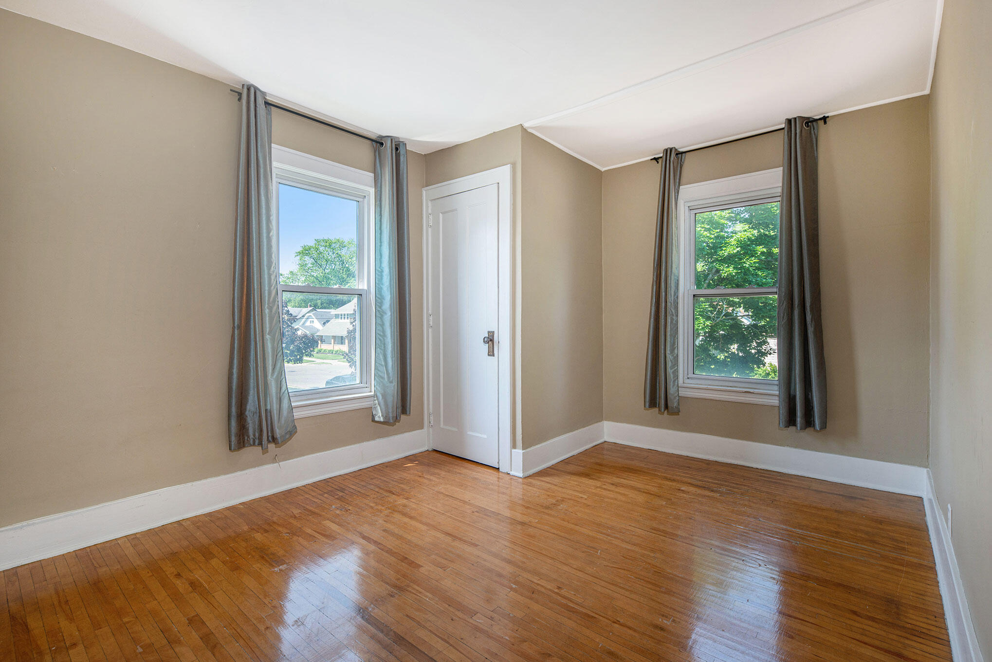 1012 Powers Avenue NW Grand Rapids MI 49504