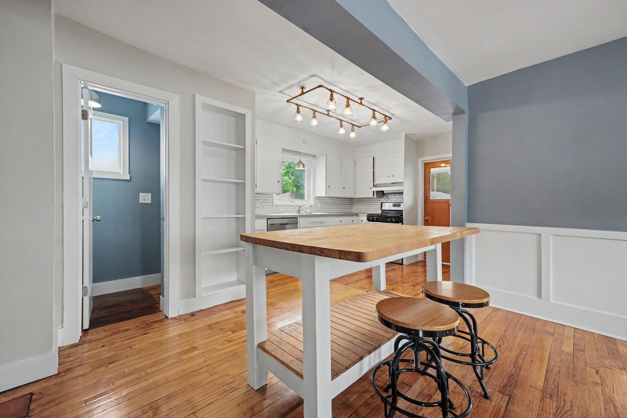 1012 Powers Avenue NW Grand Rapids MI 49504