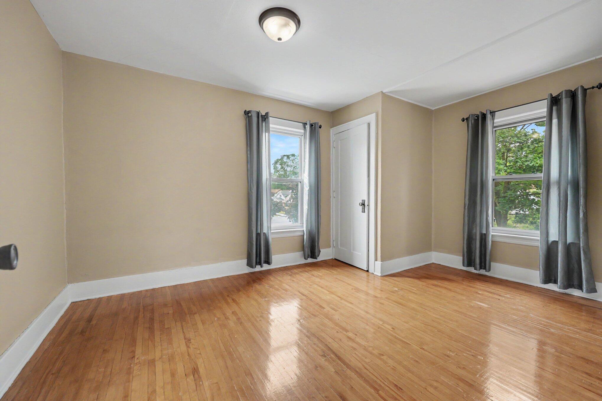 1012 Powers Avenue NW Grand Rapids MI 49504
