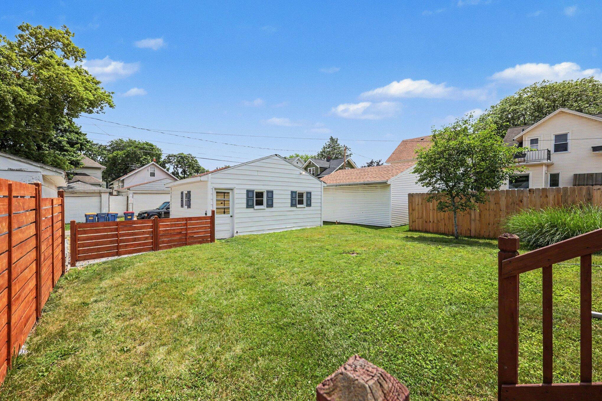 1012 Powers Avenue NW Grand Rapids MI 49504
