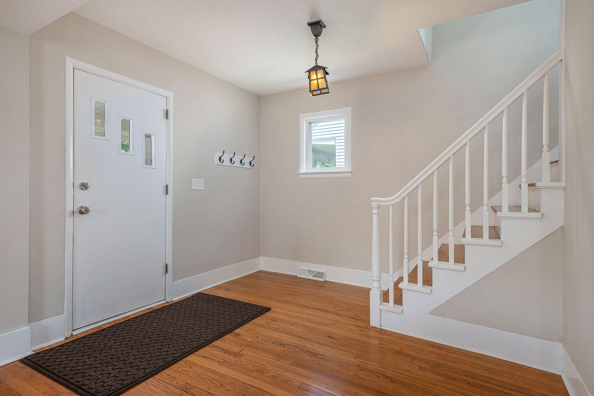 1012 Powers Avenue NW Grand Rapids MI 49504