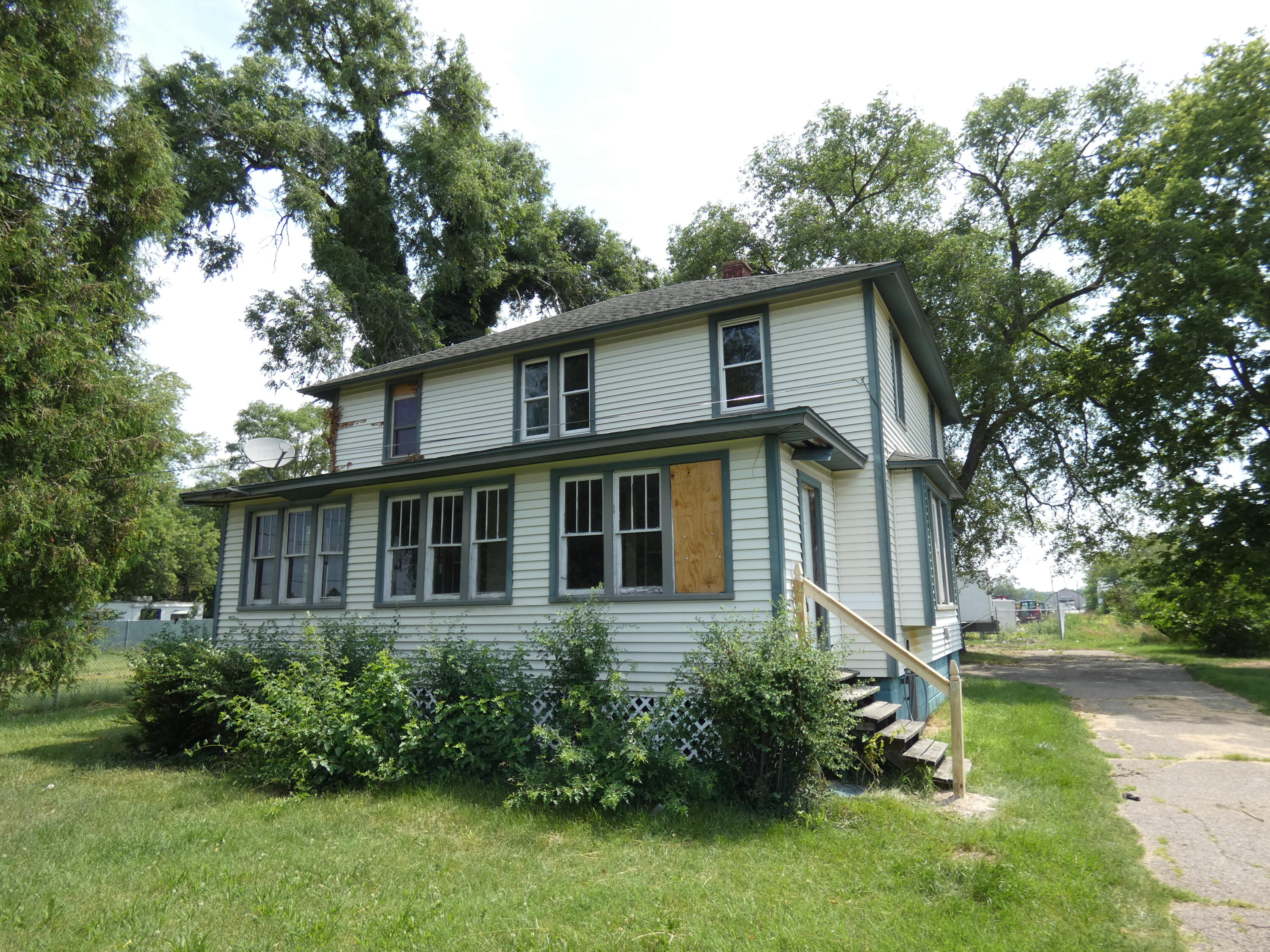 2529 Somerlayton Road Benton Harbor MI 49022