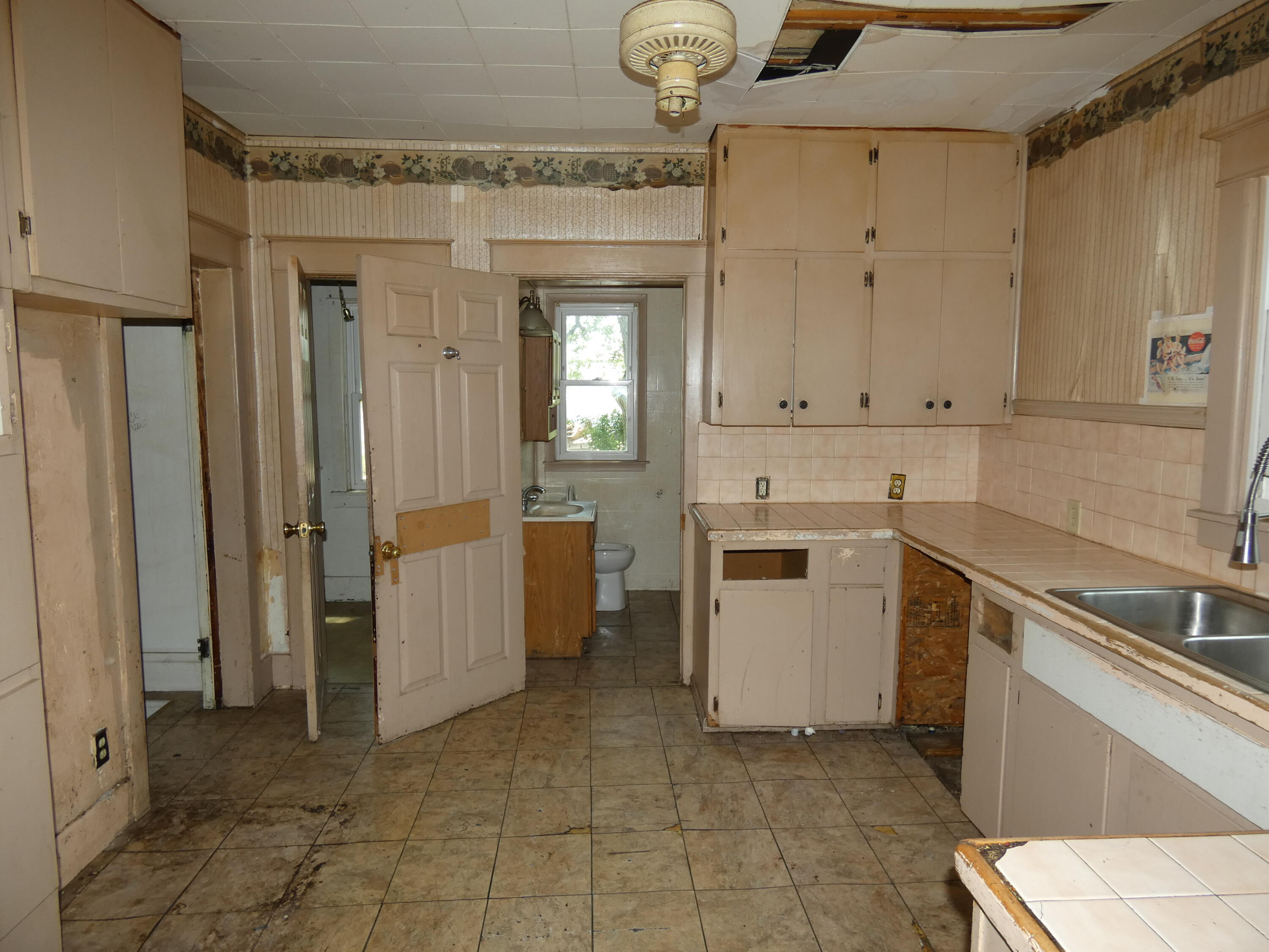 2529 Somerlayton Road Benton Harbor MI 49022