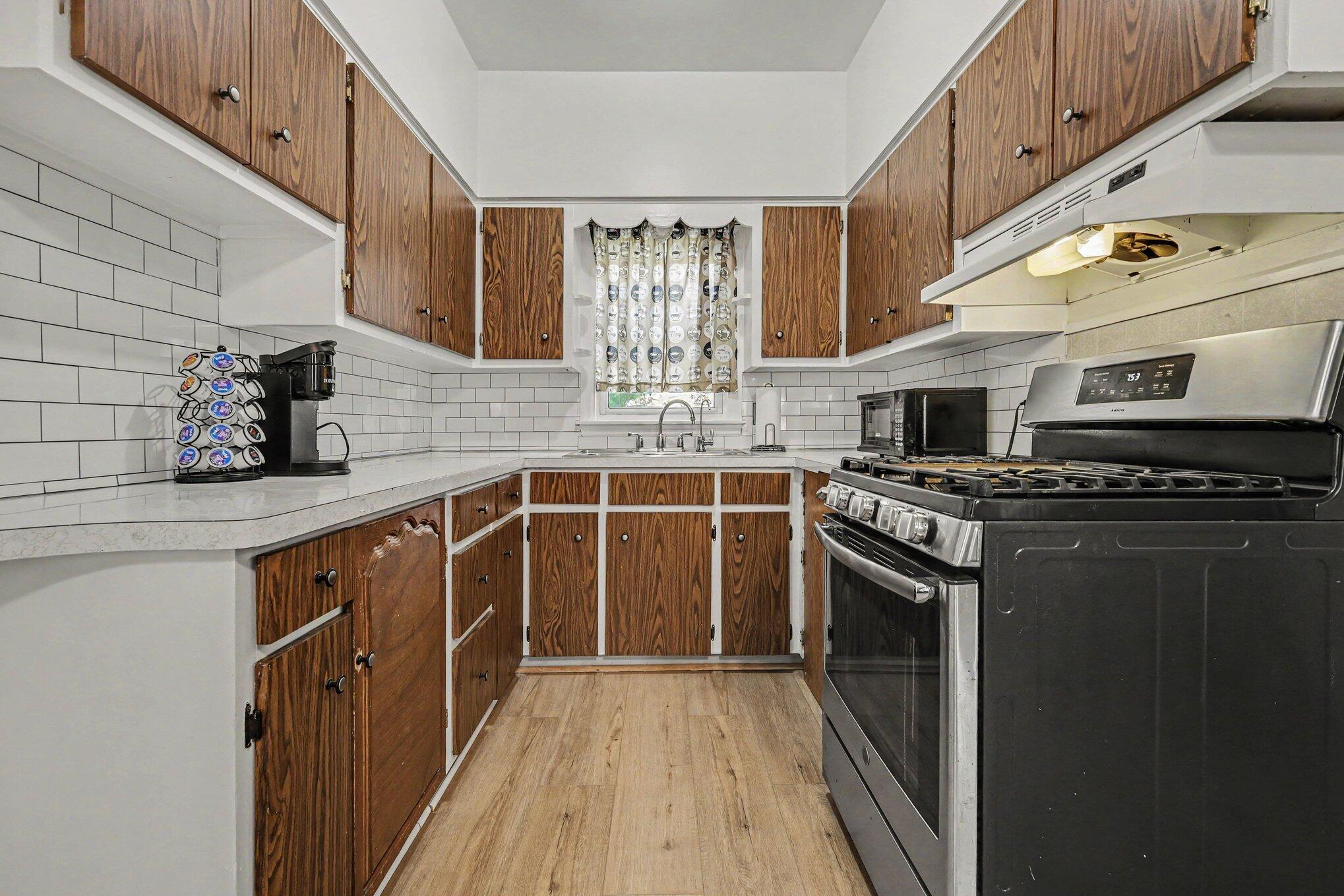 1015 Jennette Avenue NW Grand Rapids MI 49504