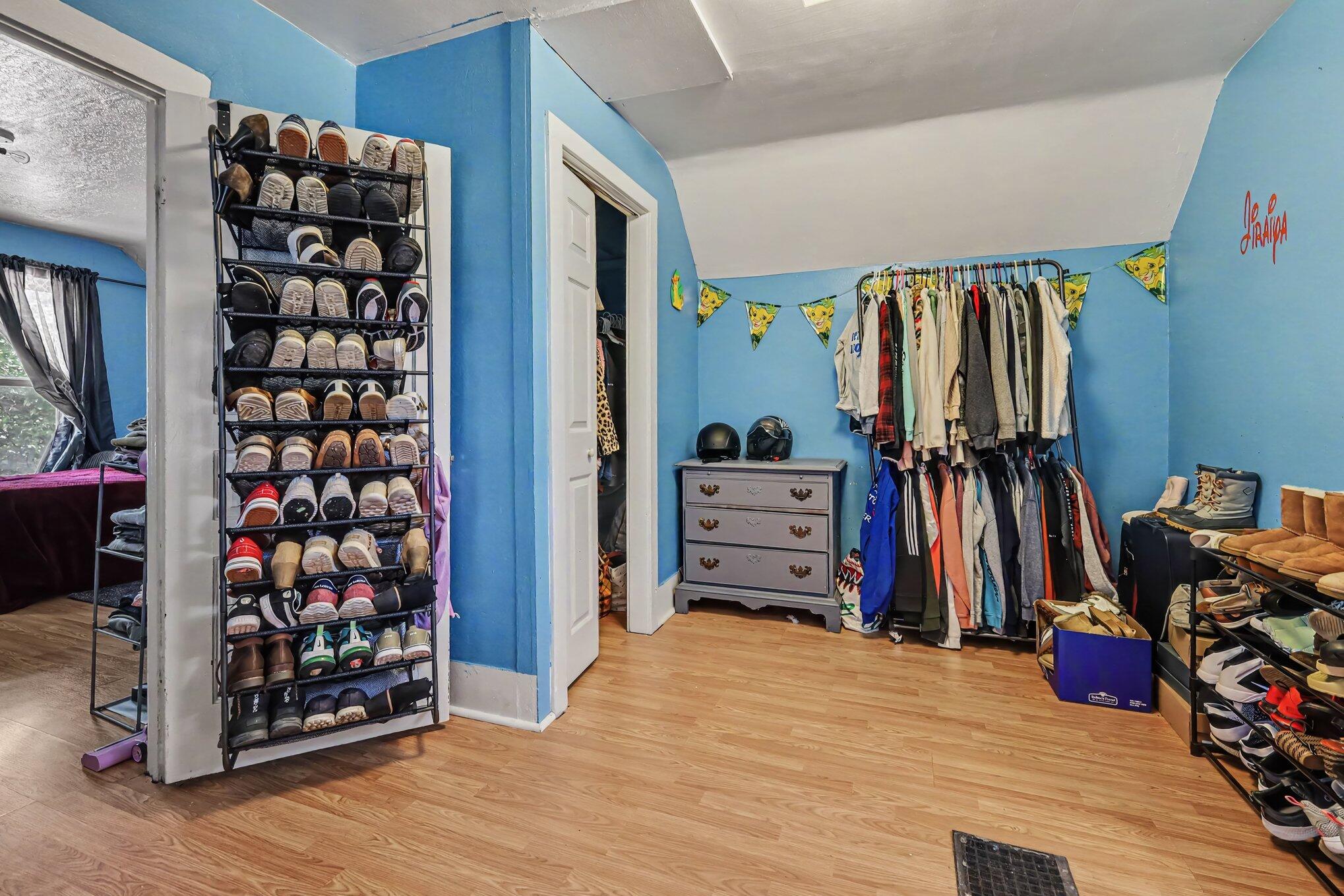 1015 Jennette Avenue NW Grand Rapids MI 49504