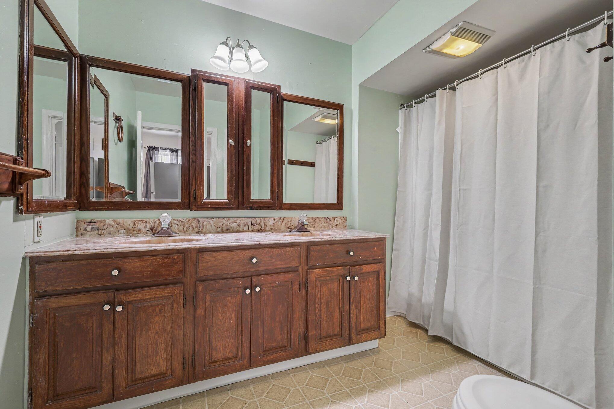 1015 Jennette Avenue NW Grand Rapids MI 49504
