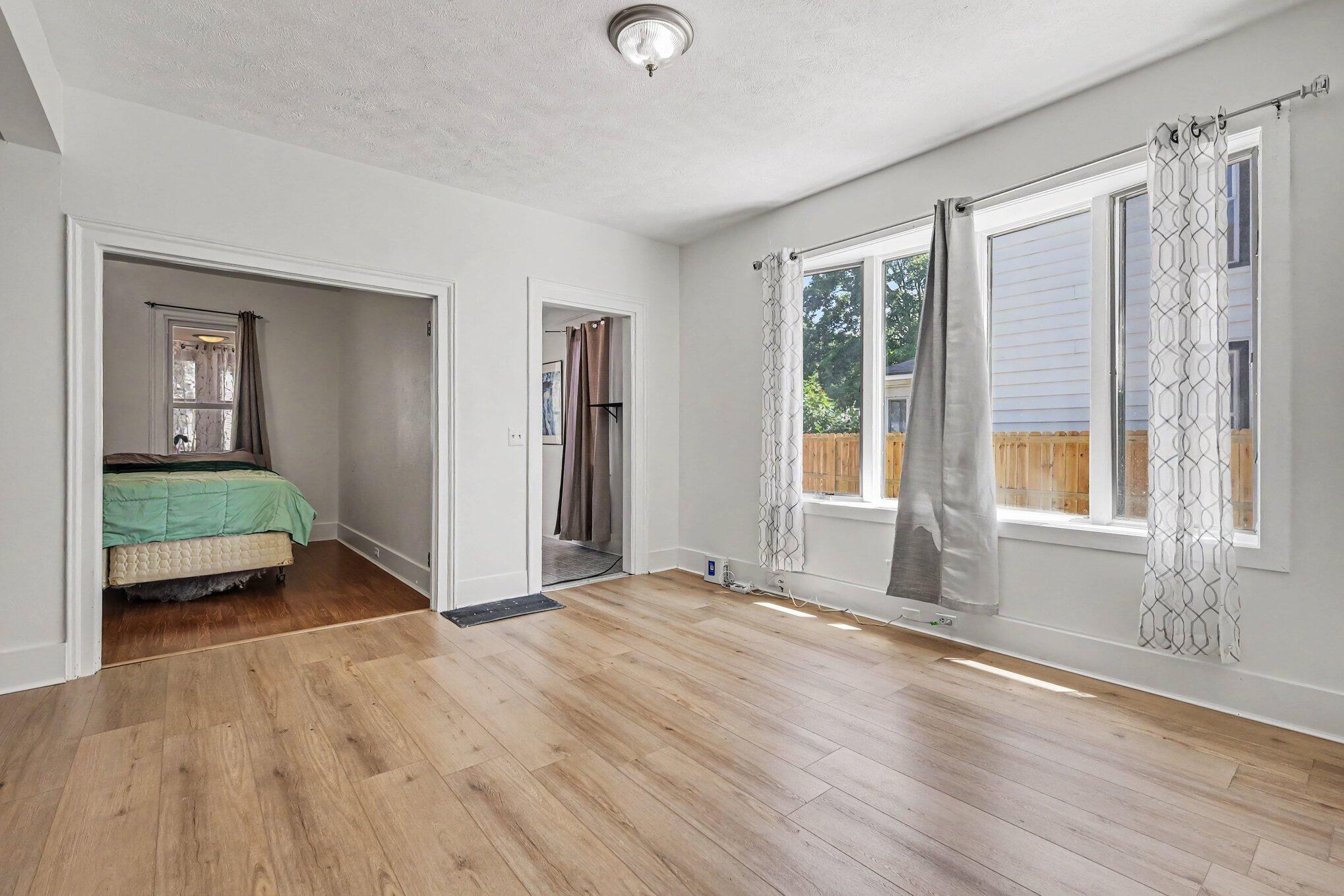 1015 Jennette Avenue NW Grand Rapids MI 49504