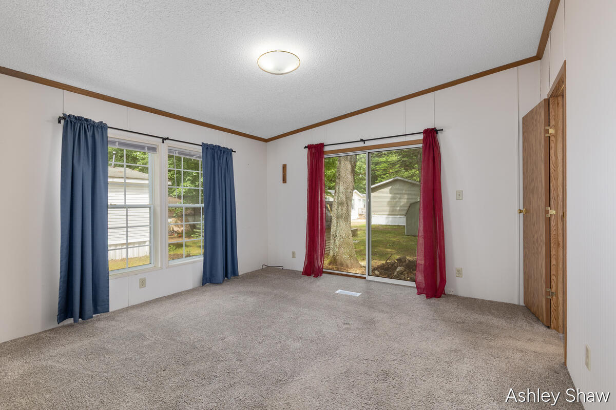 13566 Pinewood Drive Grand Haven MI 49417