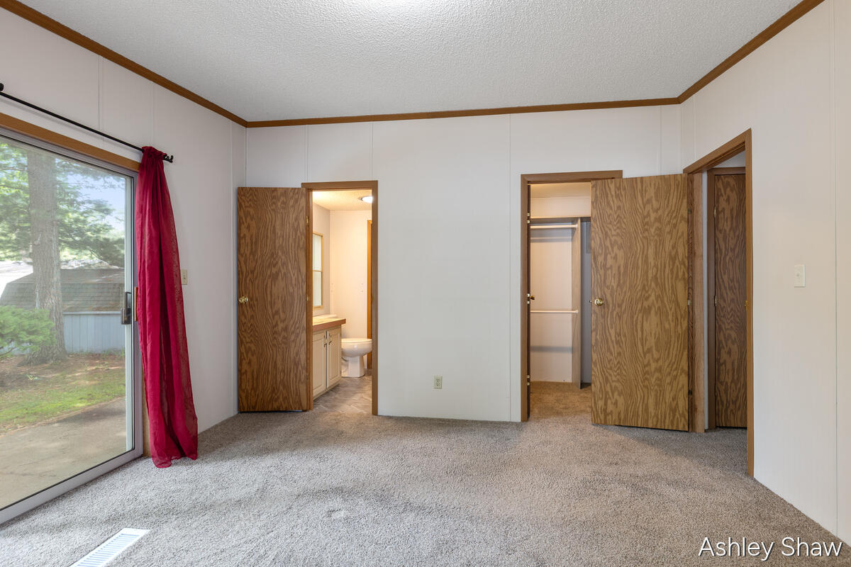 13566 Pinewood Drive Grand Haven MI 49417
