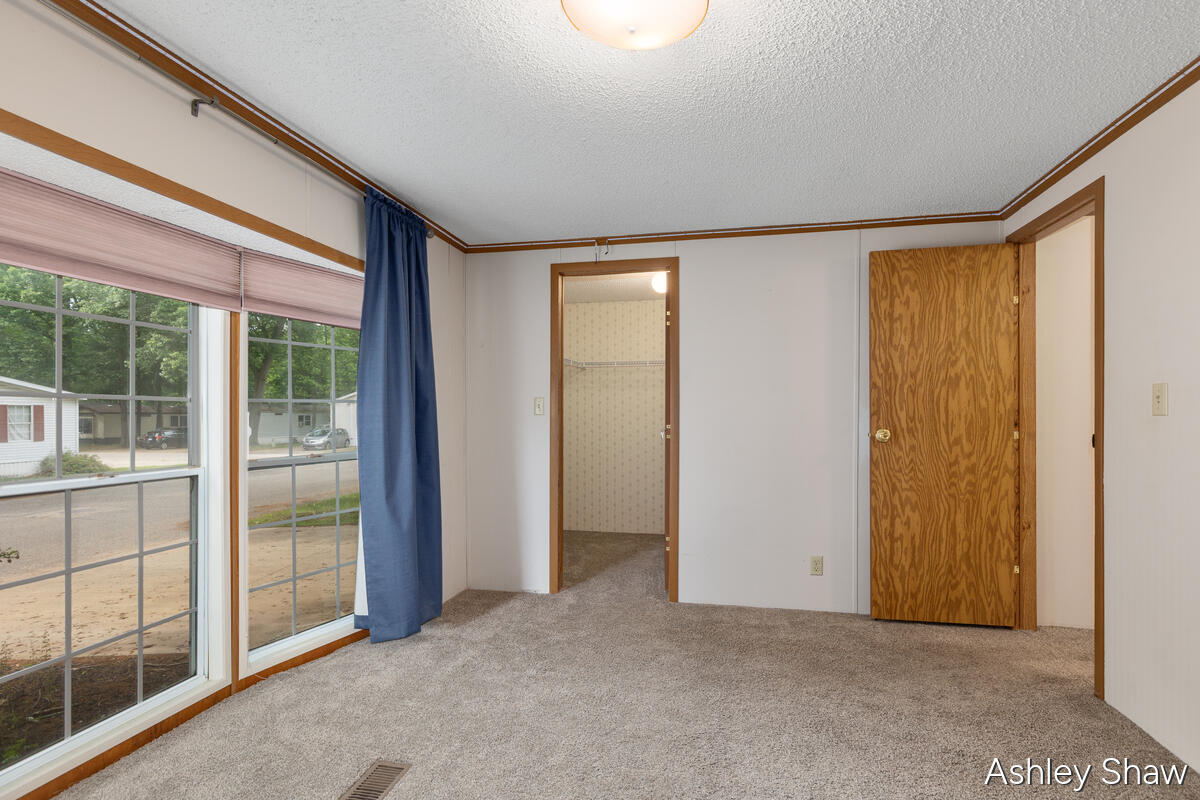 13566 Pinewood Drive Grand Haven MI 49417