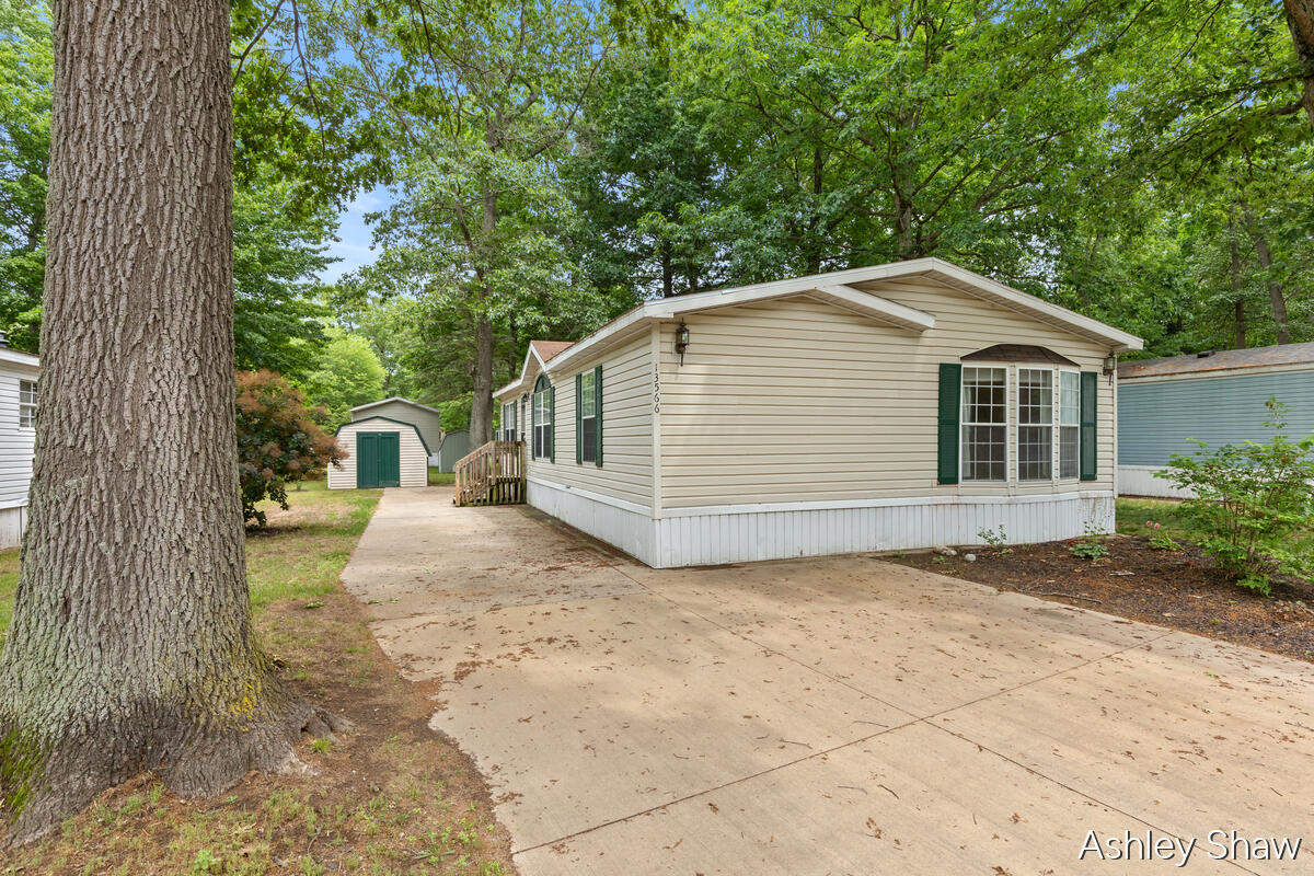 13566 Pinewood Drive Grand Haven MI 49417