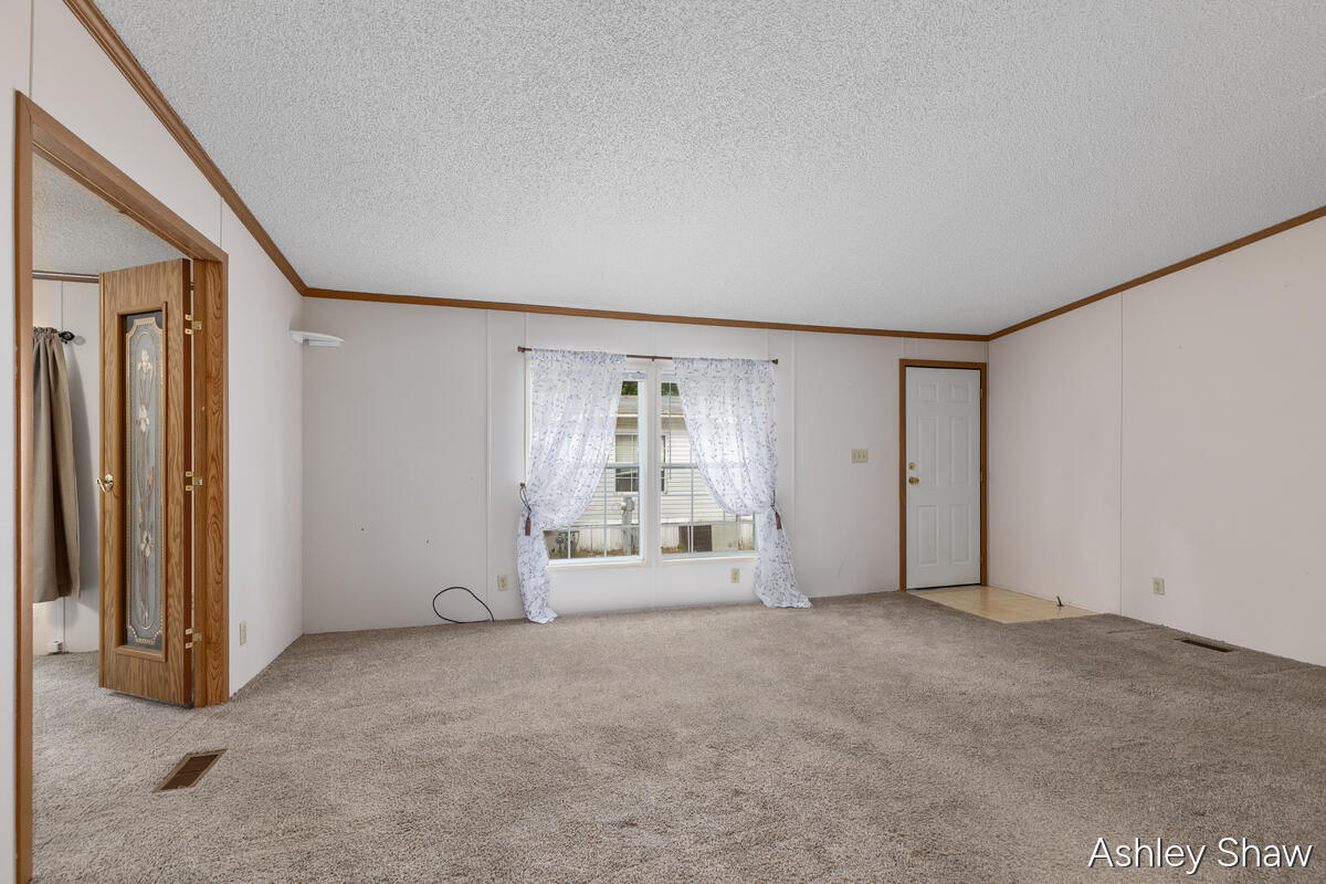 13566 Pinewood Drive Grand Haven MI 49417
