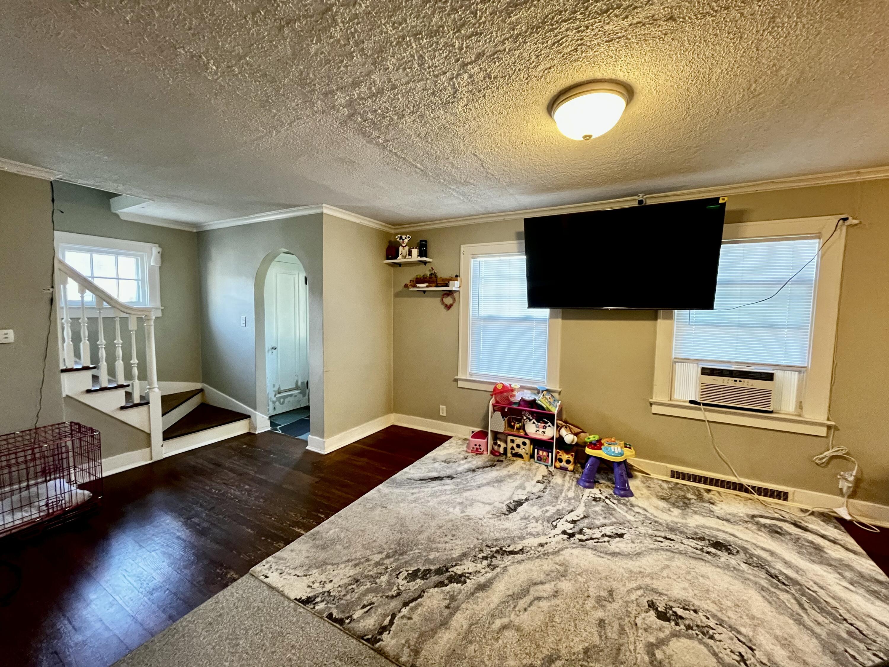 738 Washington Avenue Holland MI 49423