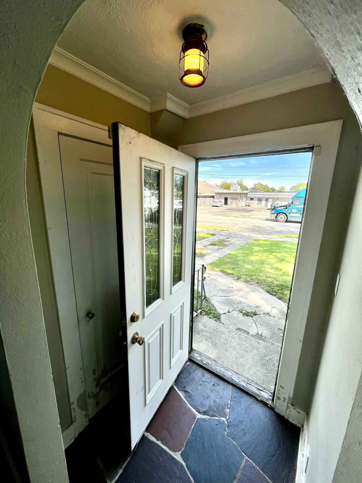 738 Washington Avenue Holland MI 49423