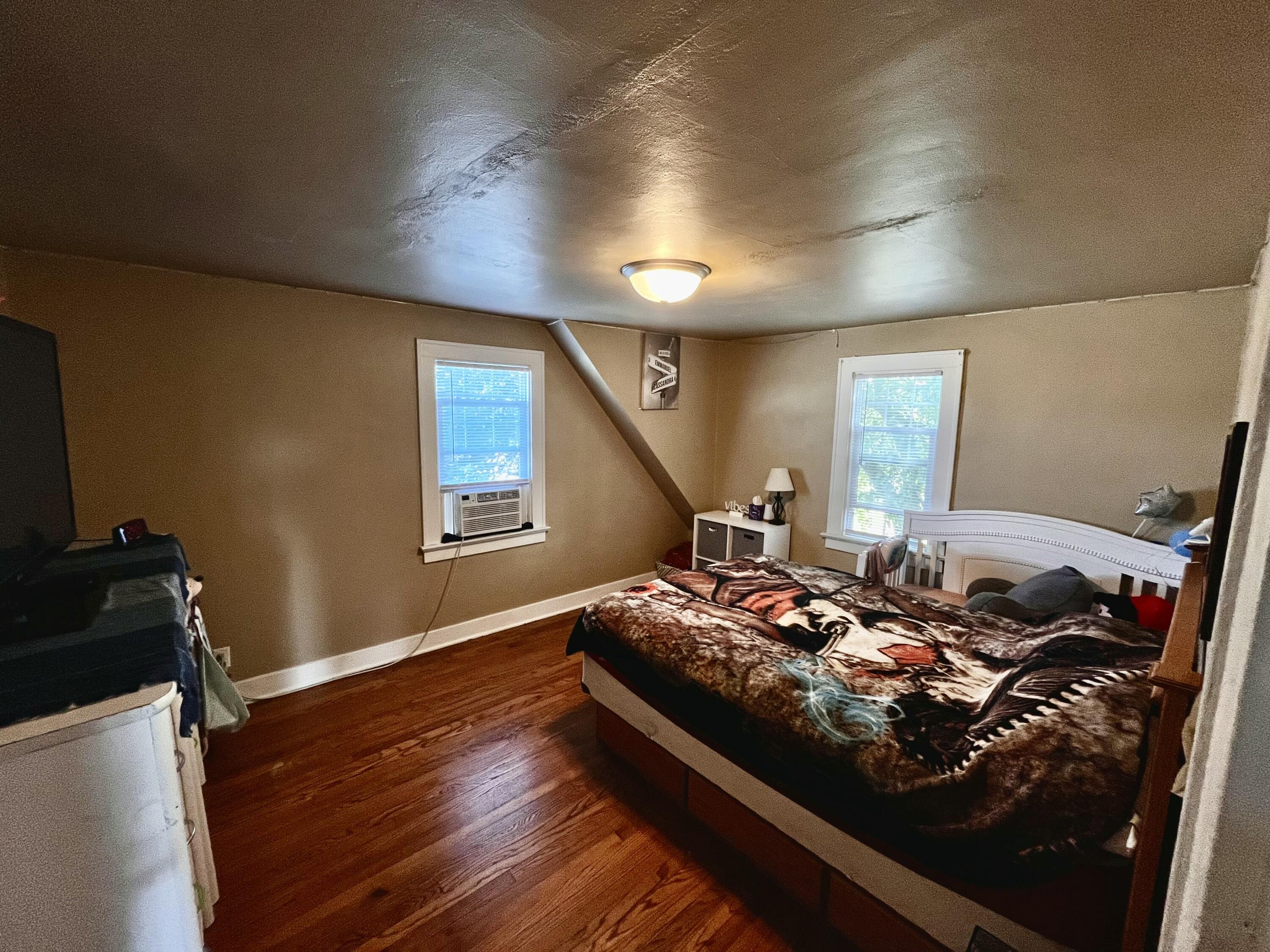 738 Washington Avenue Holland MI 49423