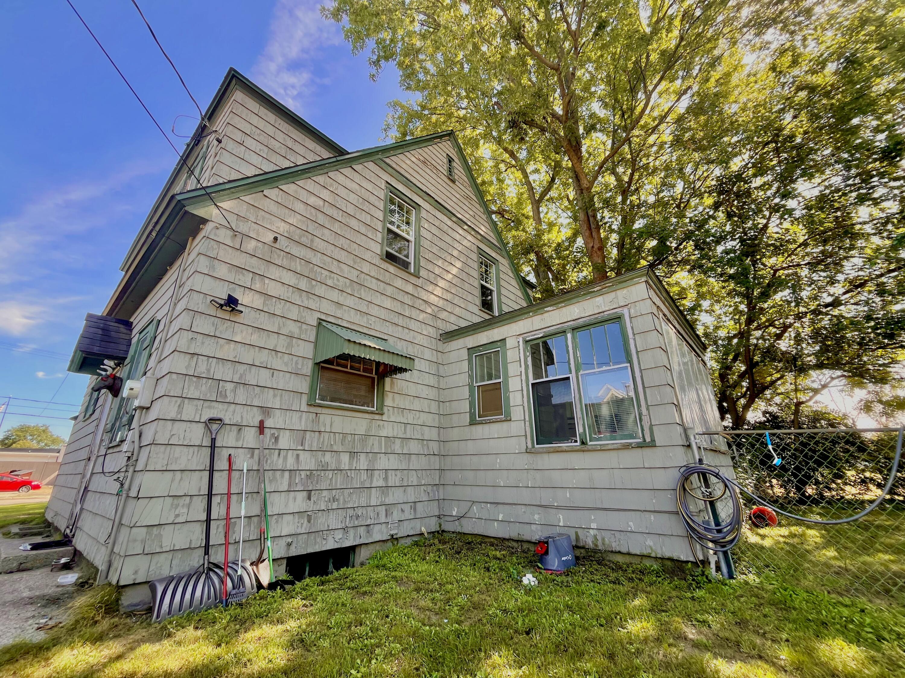 738 Washington Avenue Holland MI 49423