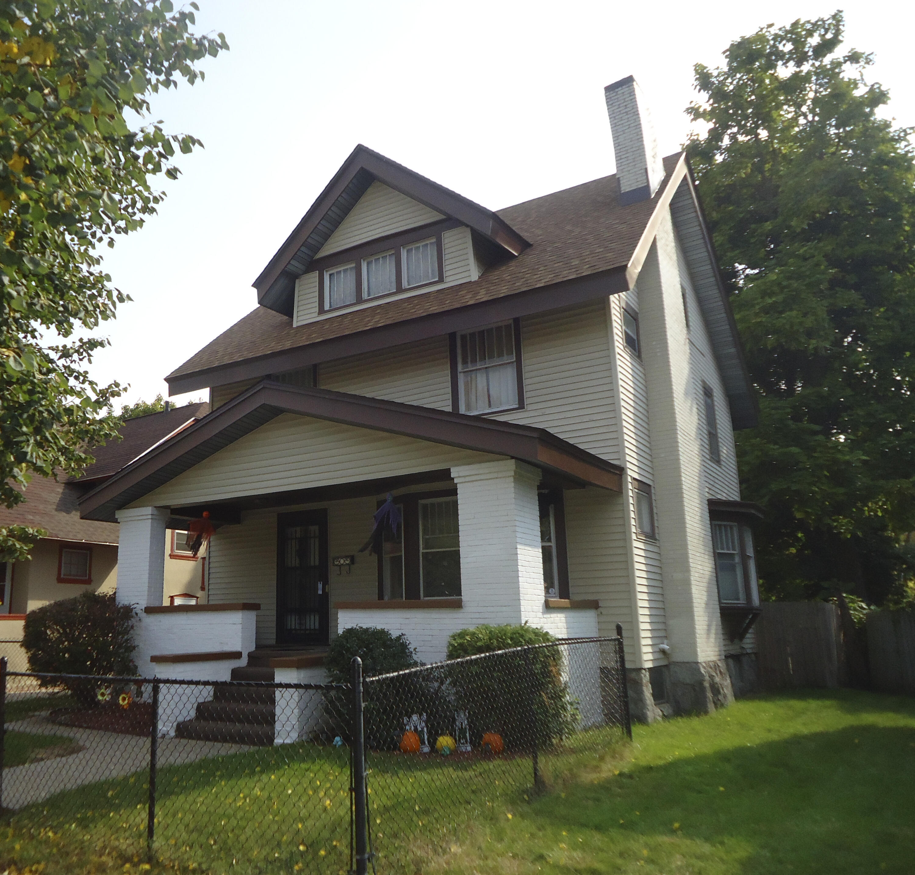 1330 Sherman Street SE Grand Rapids MI 49506