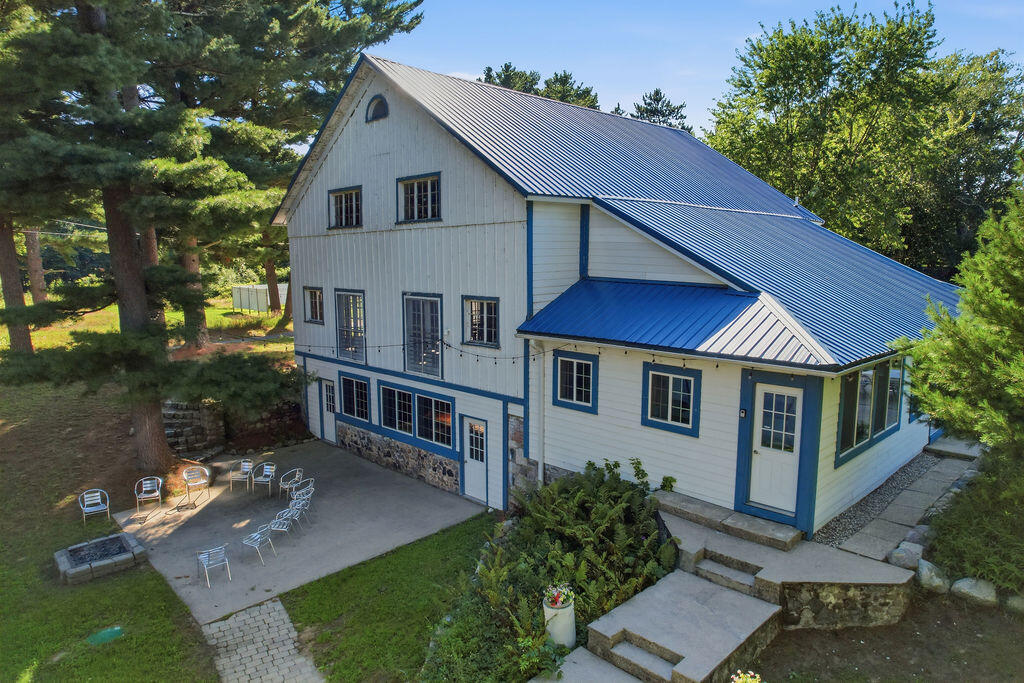 7095 Orchard Lake Drive South Haven MI 49090