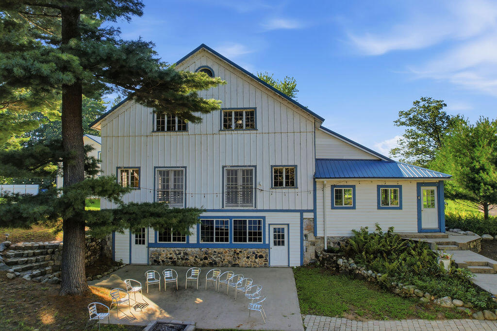 7095 Orchard Lake Drive South Haven MI 49090